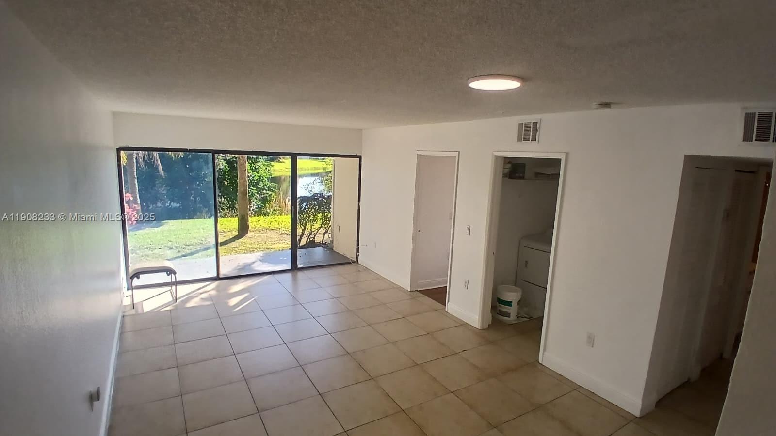 PALM BEACH GRANDE CONDOMIN - Residential Lease