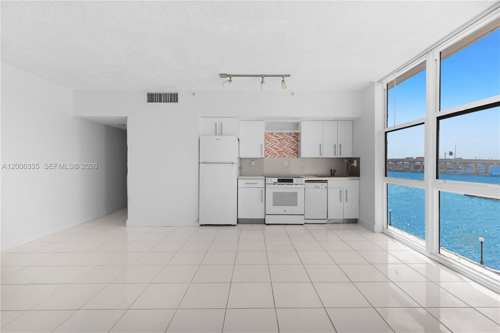 VENETIA CONDO - Residential
