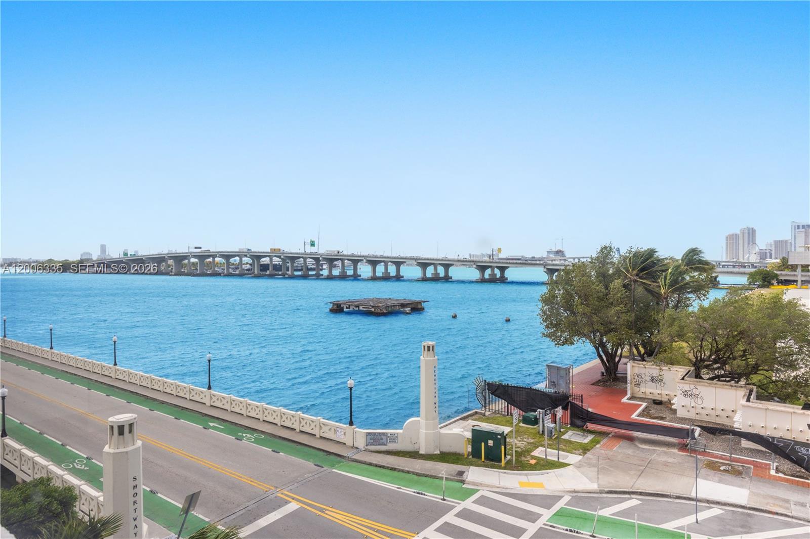 555 NE 15th St 501