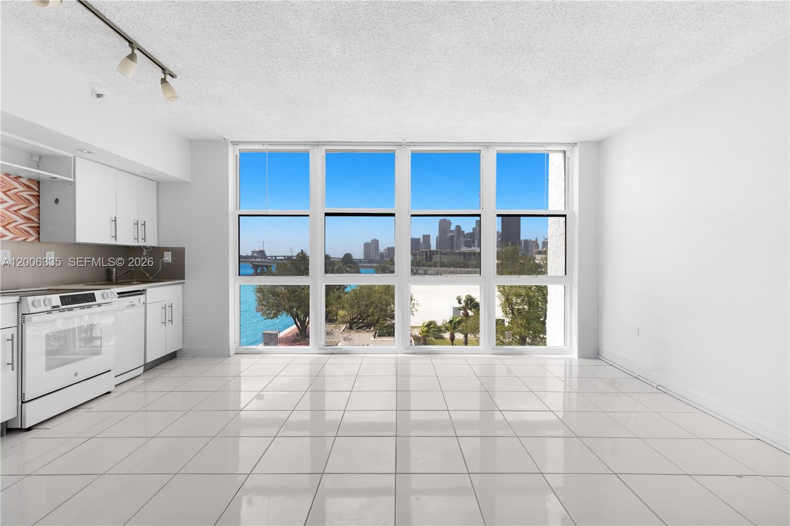 VENETIA CONDO - Residential