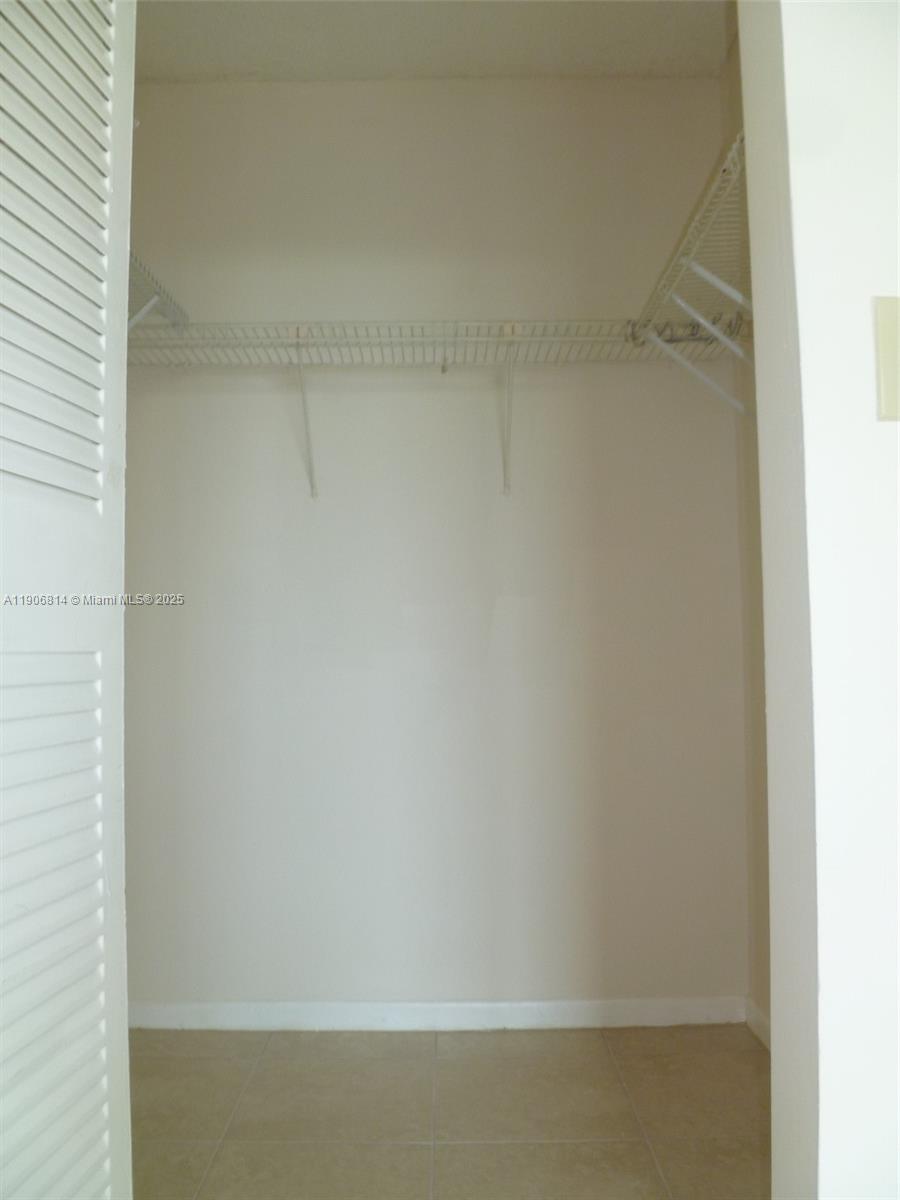 INTERNATIONAL PARK CONDO - Residential Lease