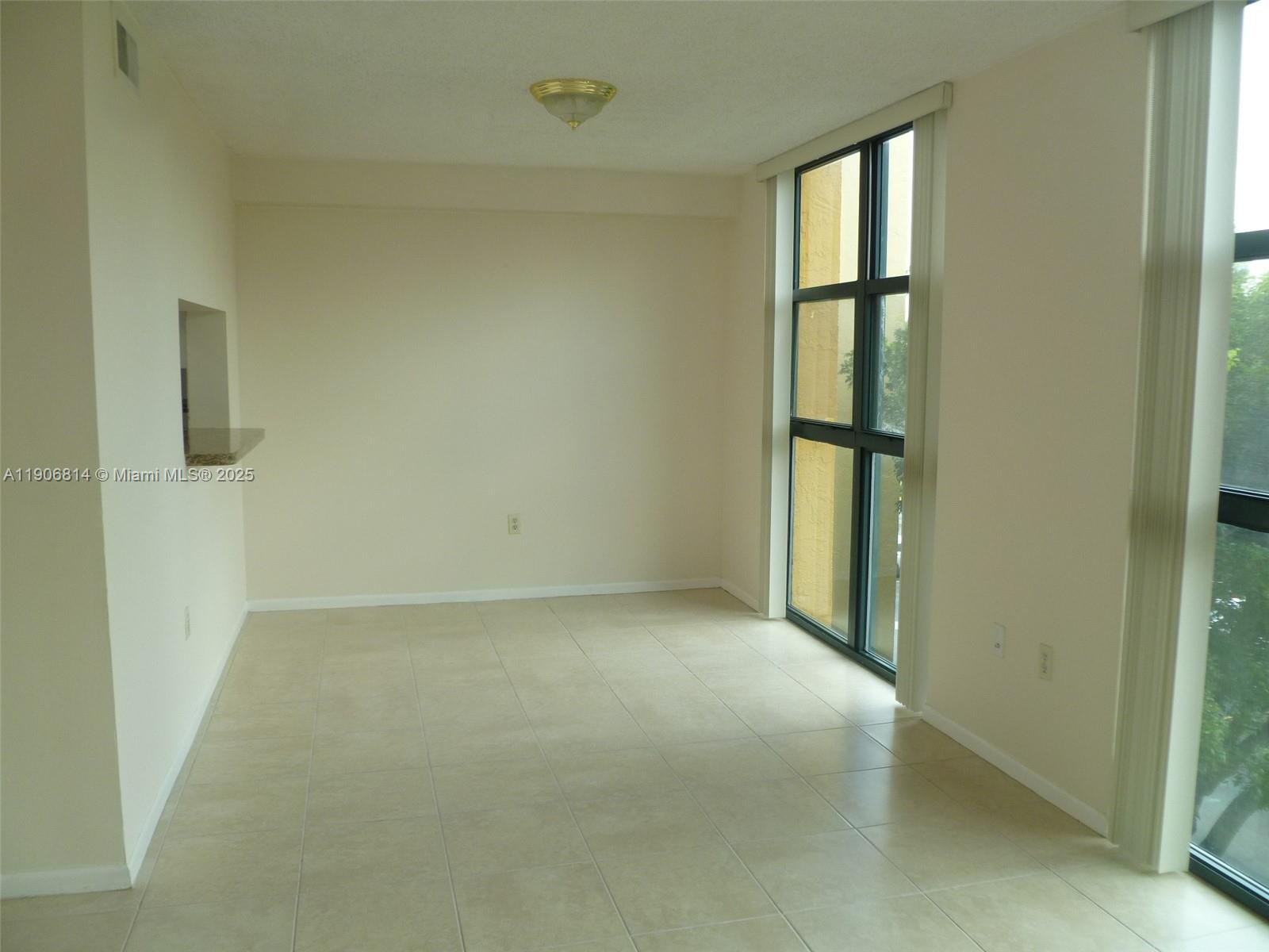 INTERNATIONAL PARK CONDO - Residential Lease