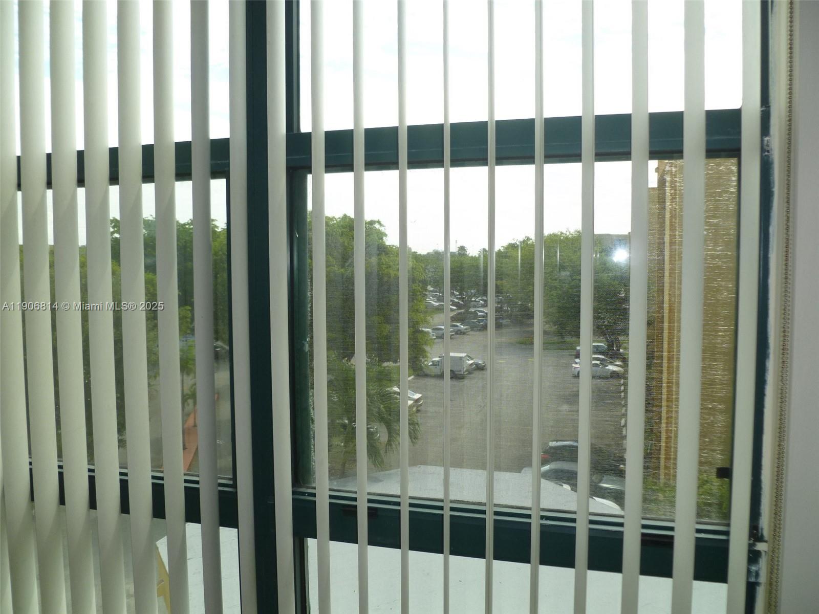 INTERNATIONAL PARK CONDO - Residential Lease