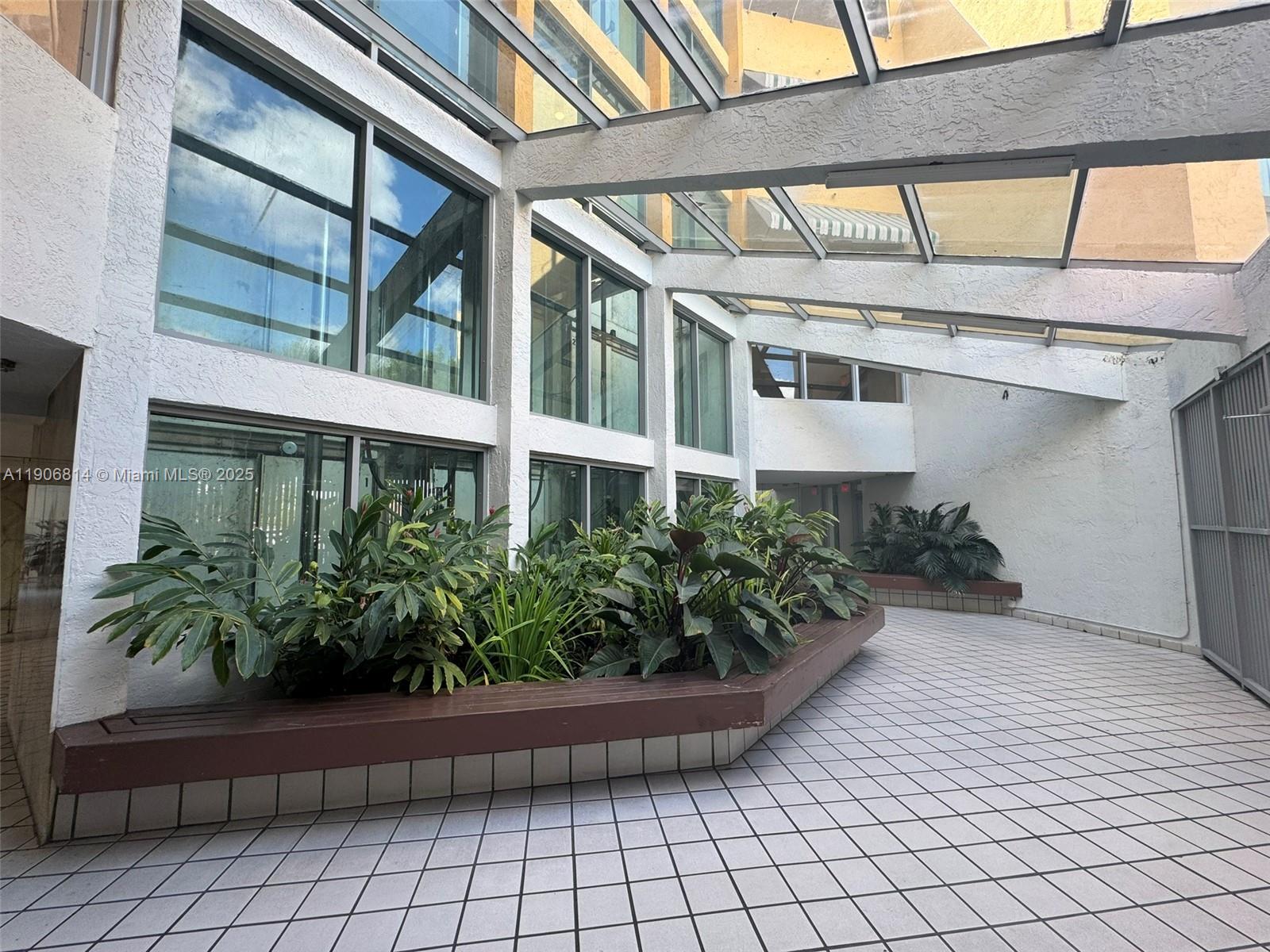 INTERNATIONAL PARK CONDO - Residential Lease