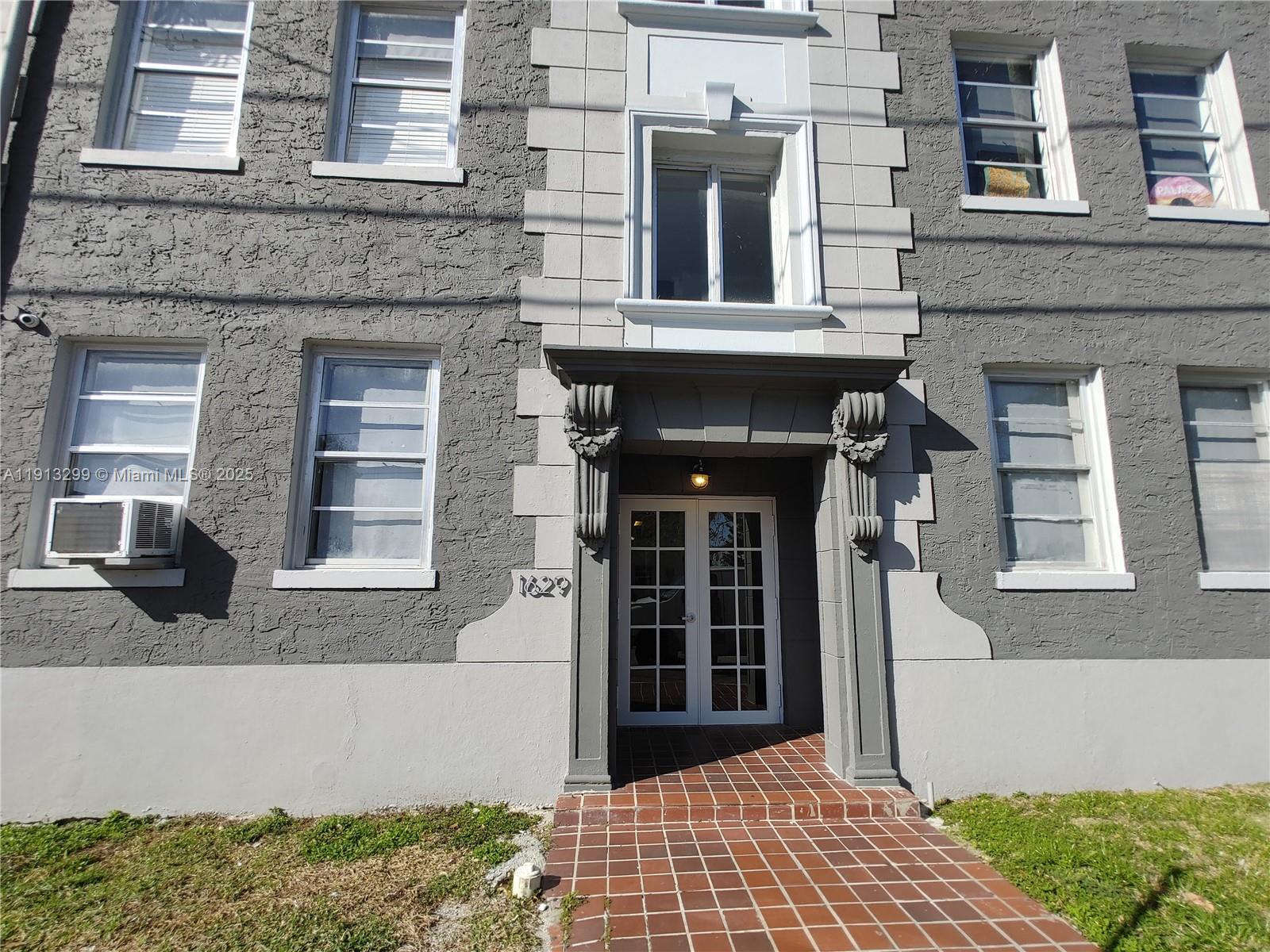 OSCEOLA PARK - Residential Lease