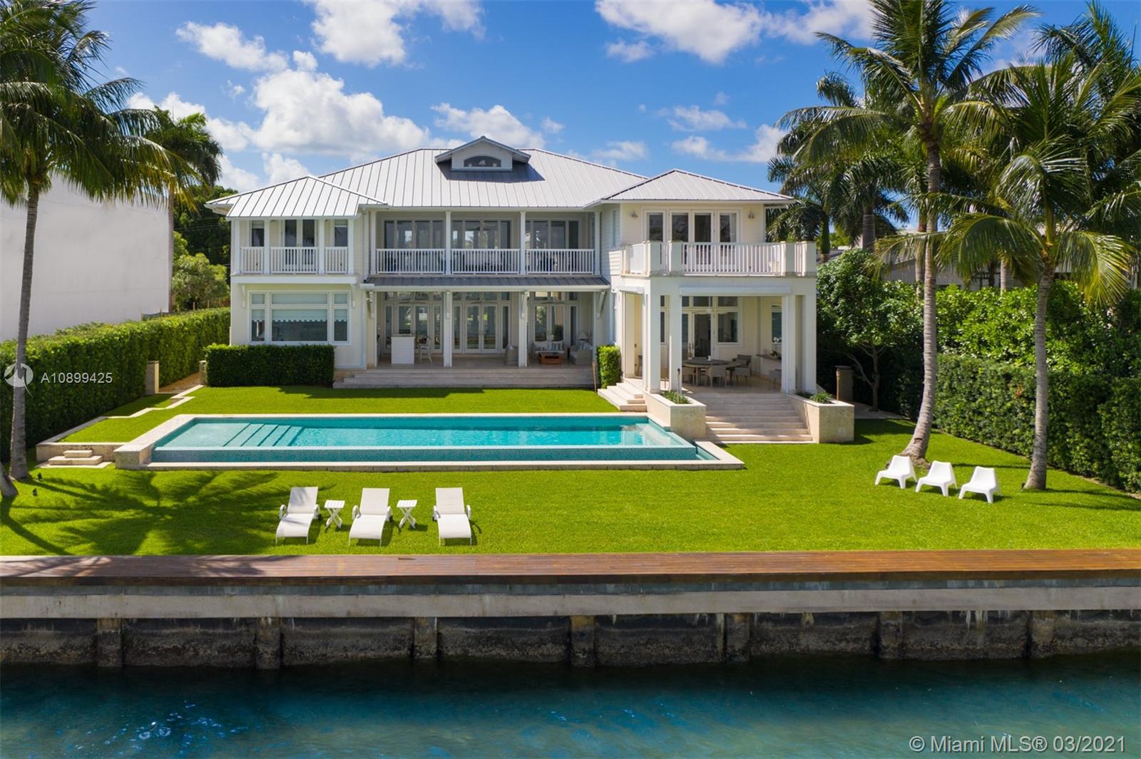 TROPICAL ISLE HOMES SUB 4 - Residential