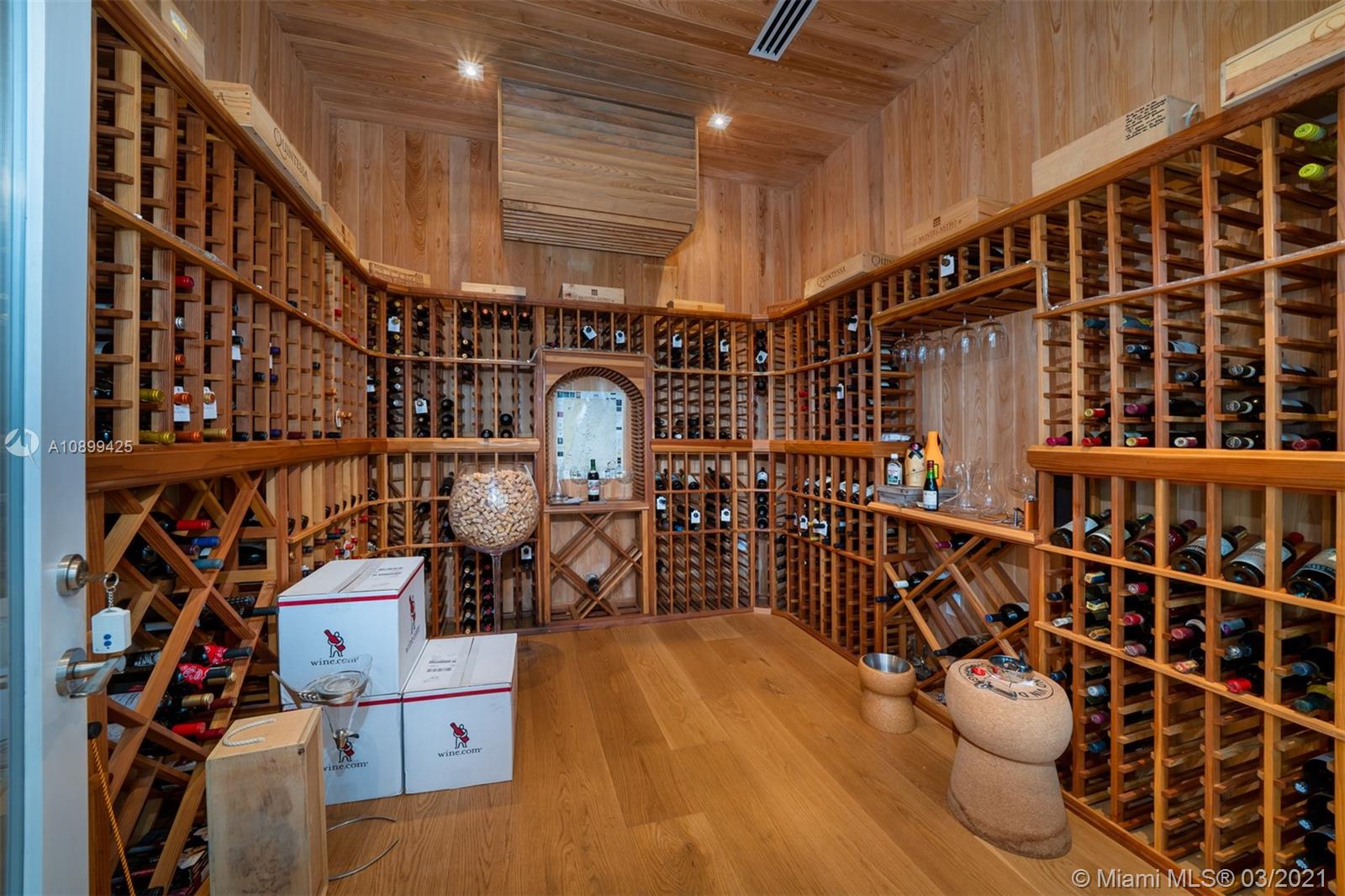 TROPICAL ISLE HOMES SUB 4 - Residential