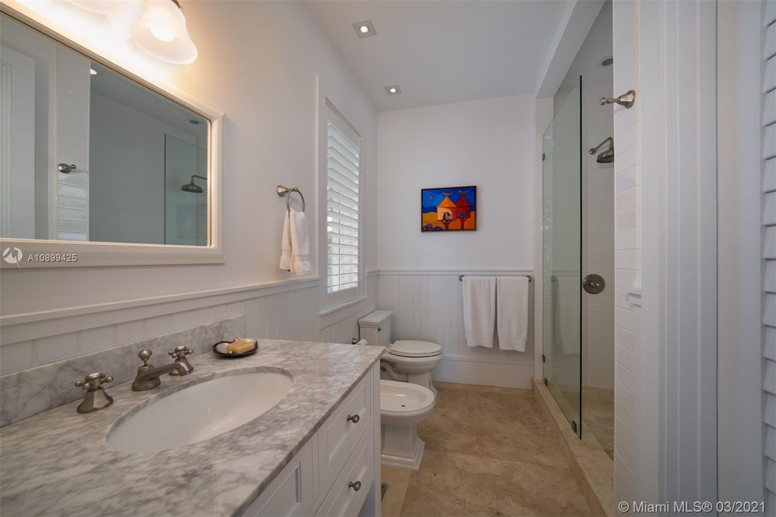 TROPICAL ISLE HOMES SUB 4 - Residential