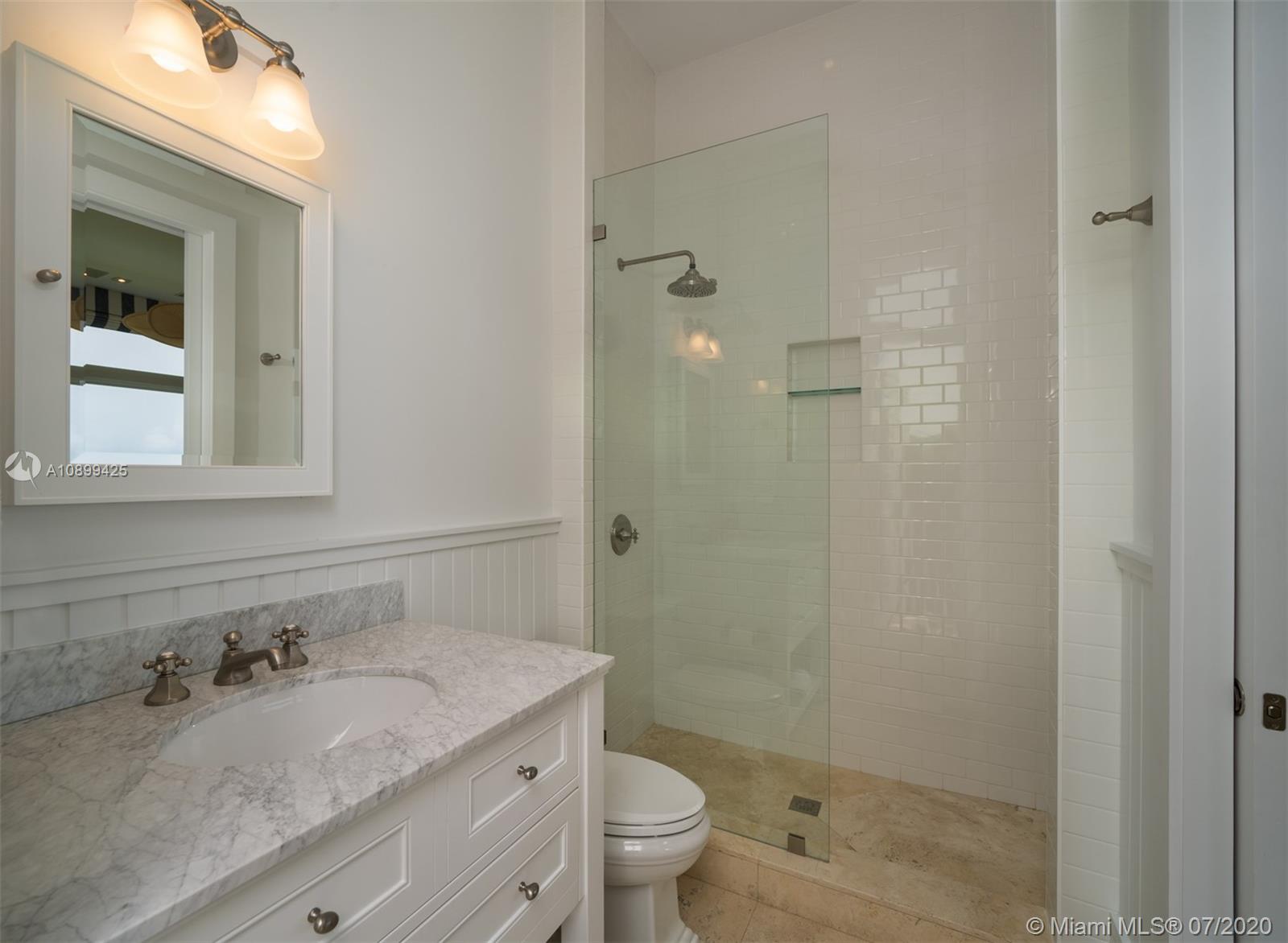 TROPICAL ISLE HOMES SUB 4 - Residential