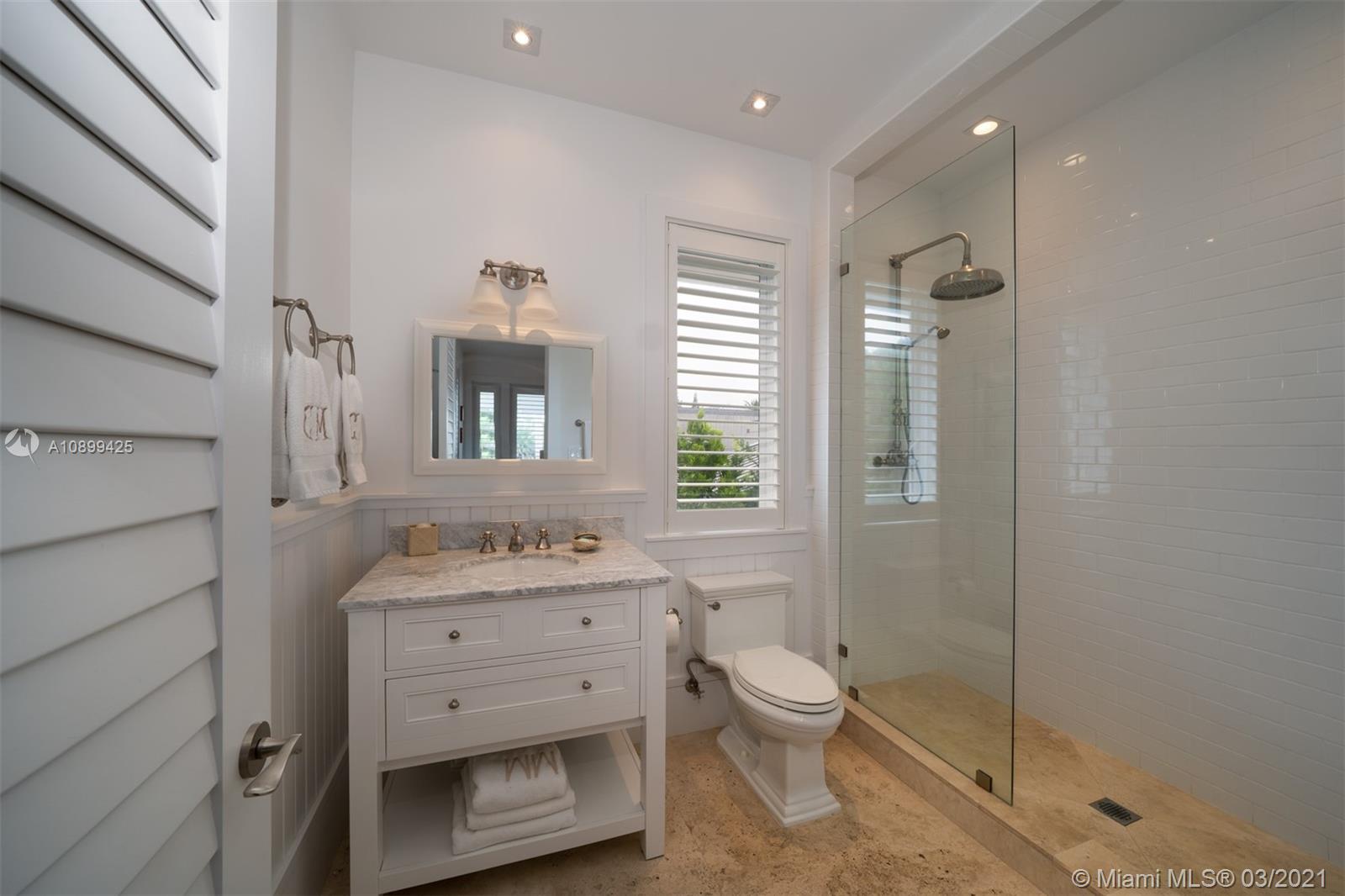 TROPICAL ISLE HOMES SUB 4 - Residential