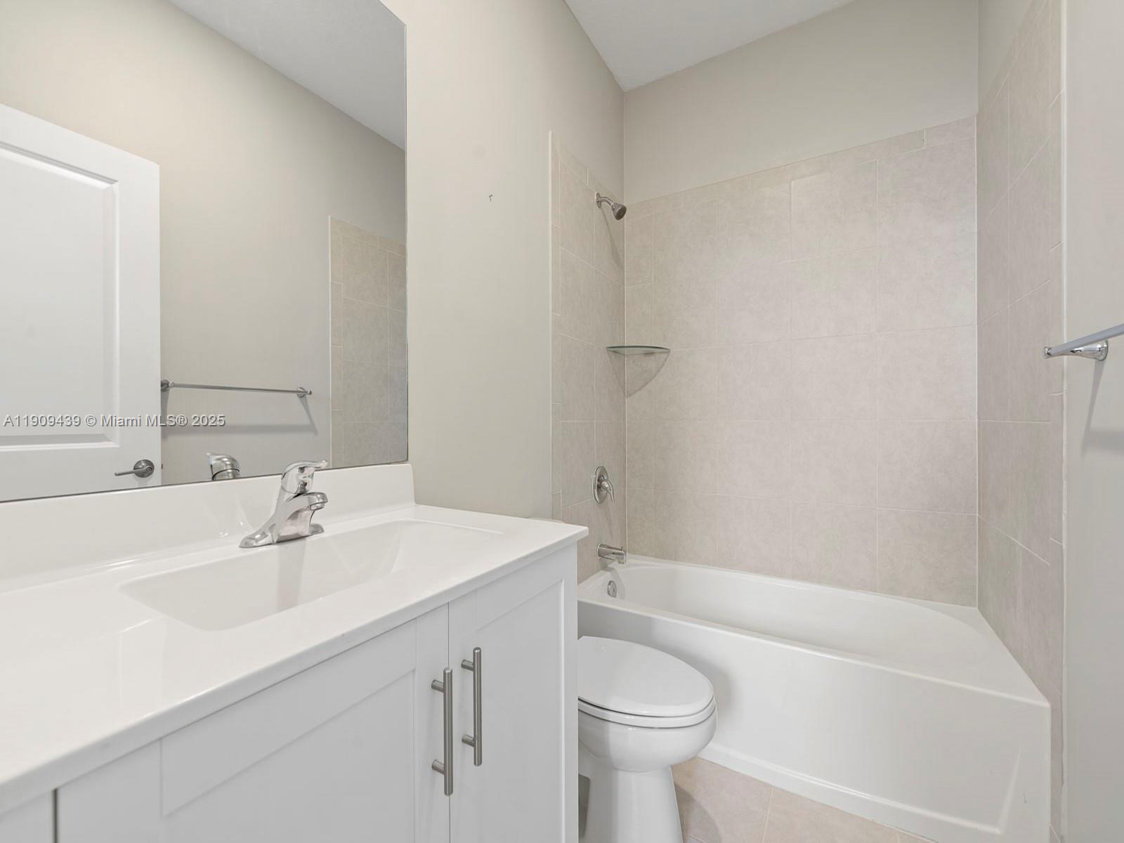 HOMESTEAD PARK OF COMMERC - Residential Lease