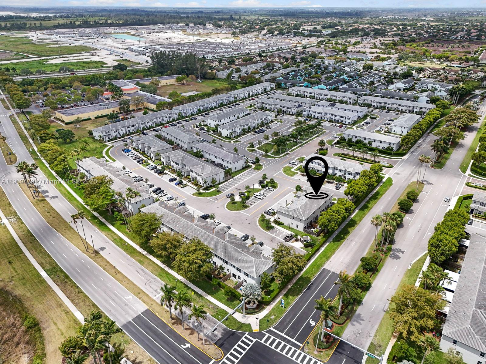 HOMESTEAD PARK OF COMMERC - Residential Lease