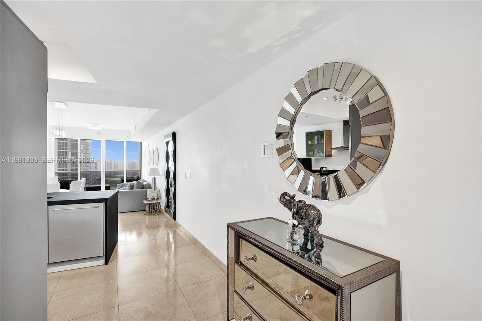 18201 Collins Ave 2007