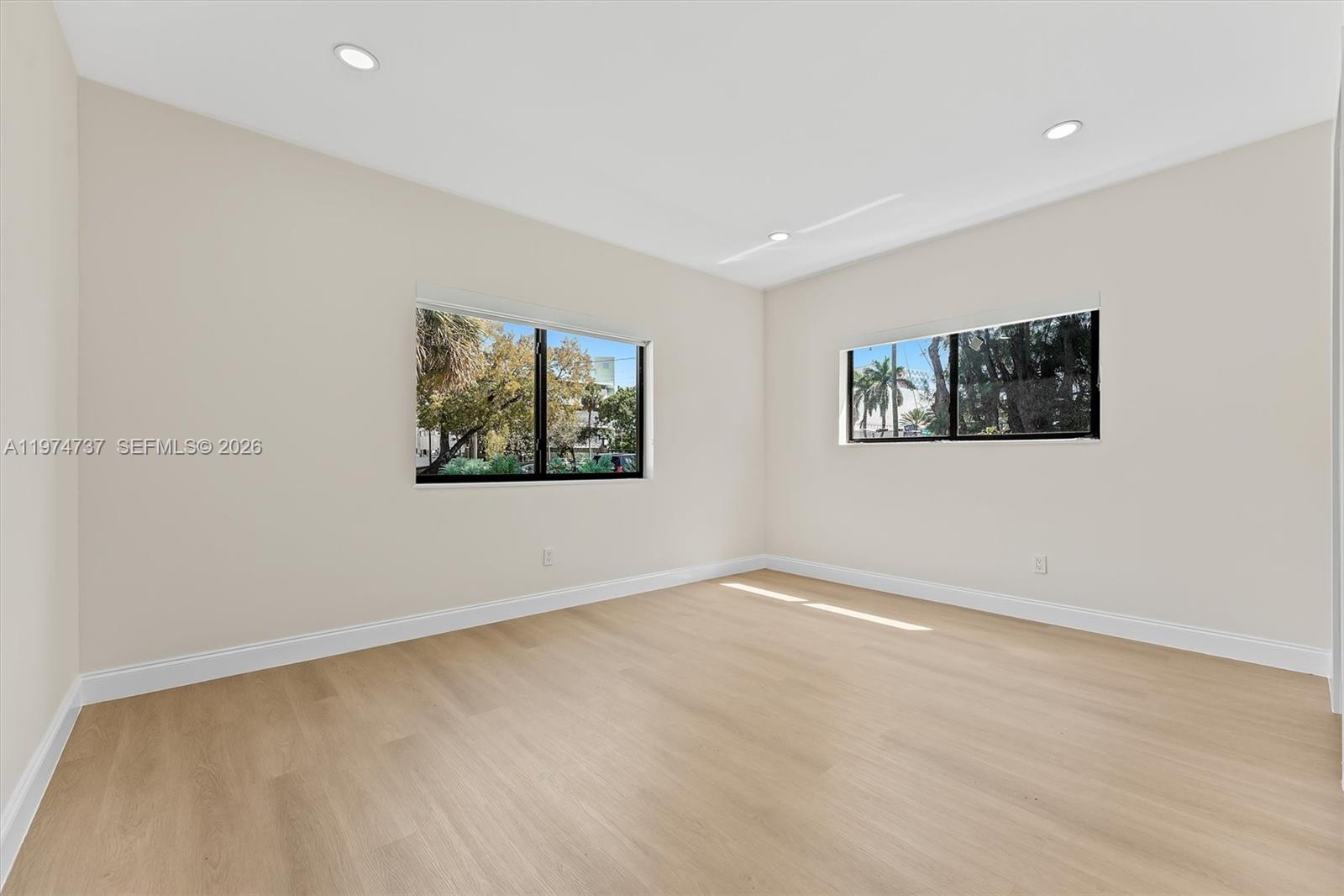 NAUTILUS SUB - Residential