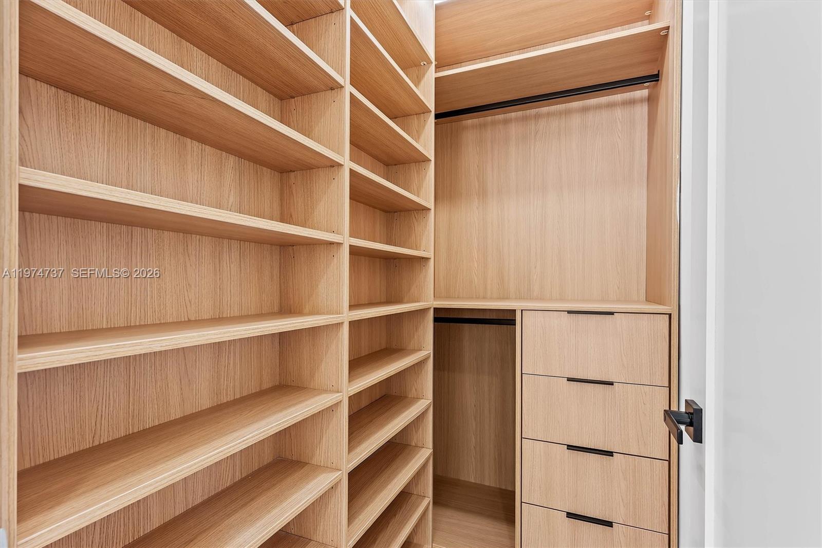 NAUTILUS SUB - Residential