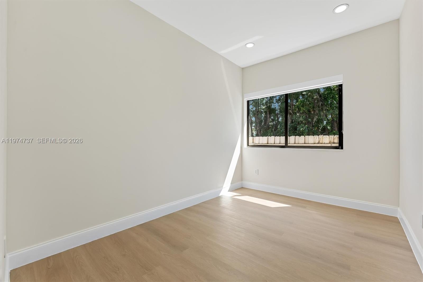 NAUTILUS SUB - Residential