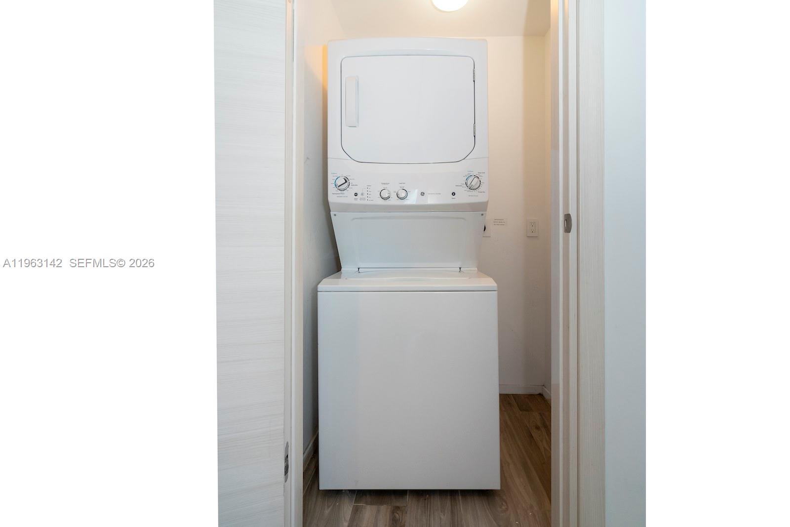 SLS LUX BRICKELL - Residential