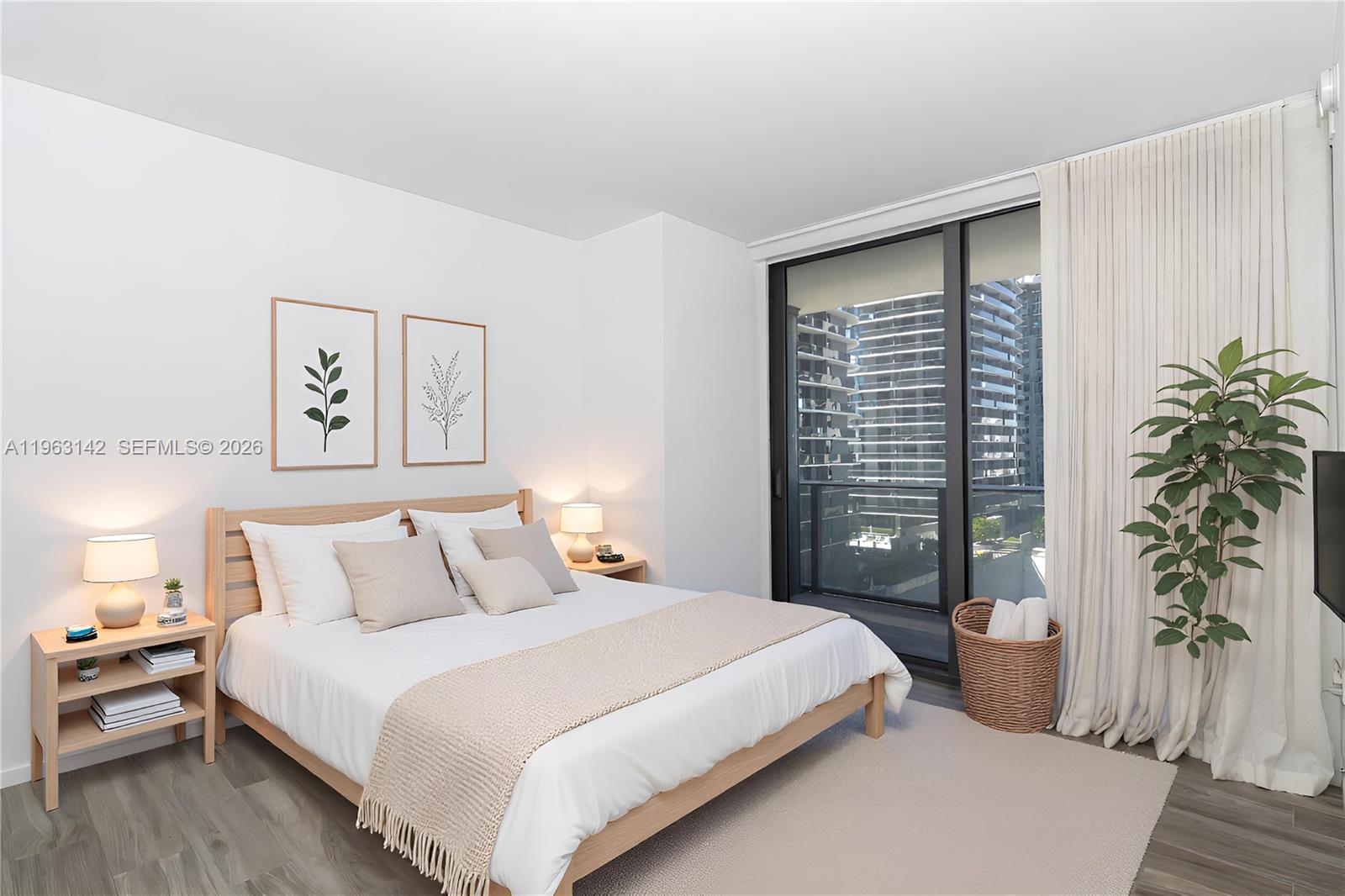 SLS LUX BRICKELL - Residential