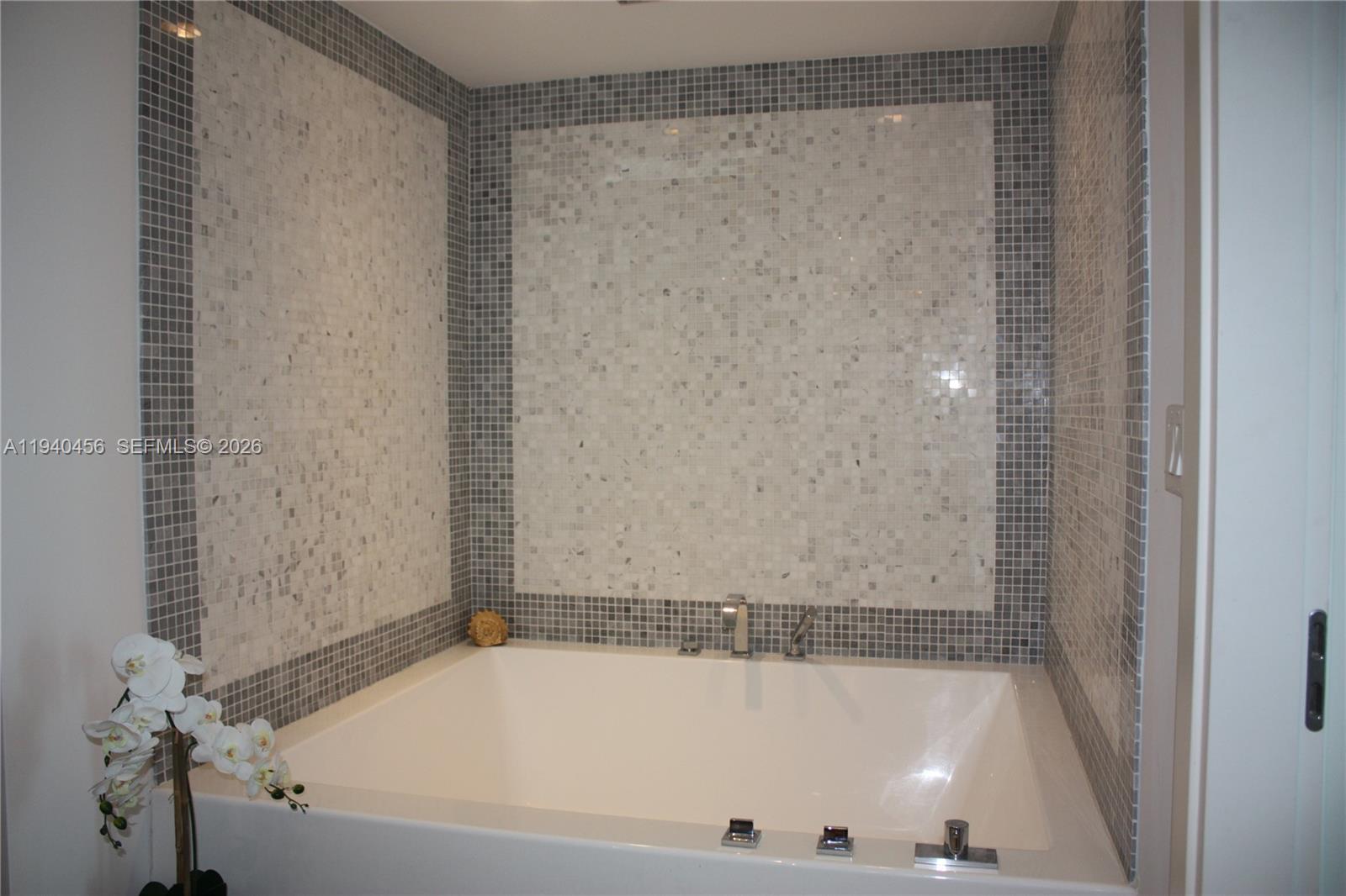 200 Biscayne Boulevard Way 4413