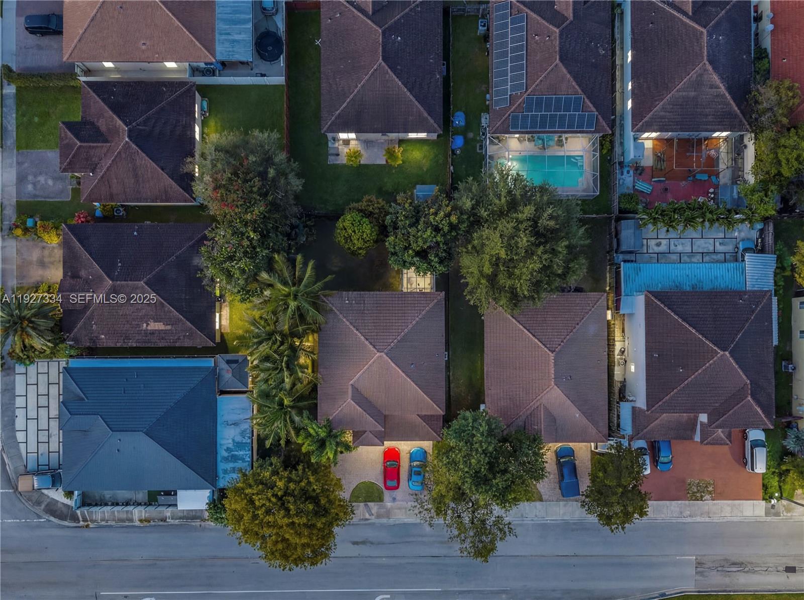 SILVER PALM LAKE - Residential