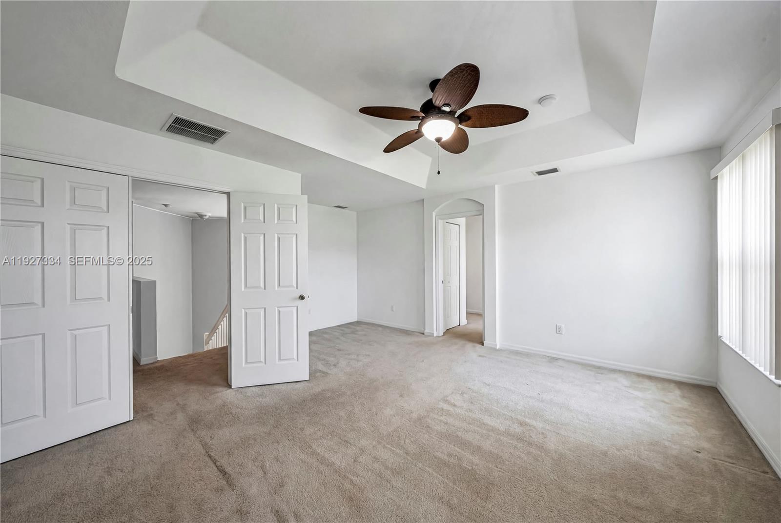 SILVER PALM LAKE - Residential