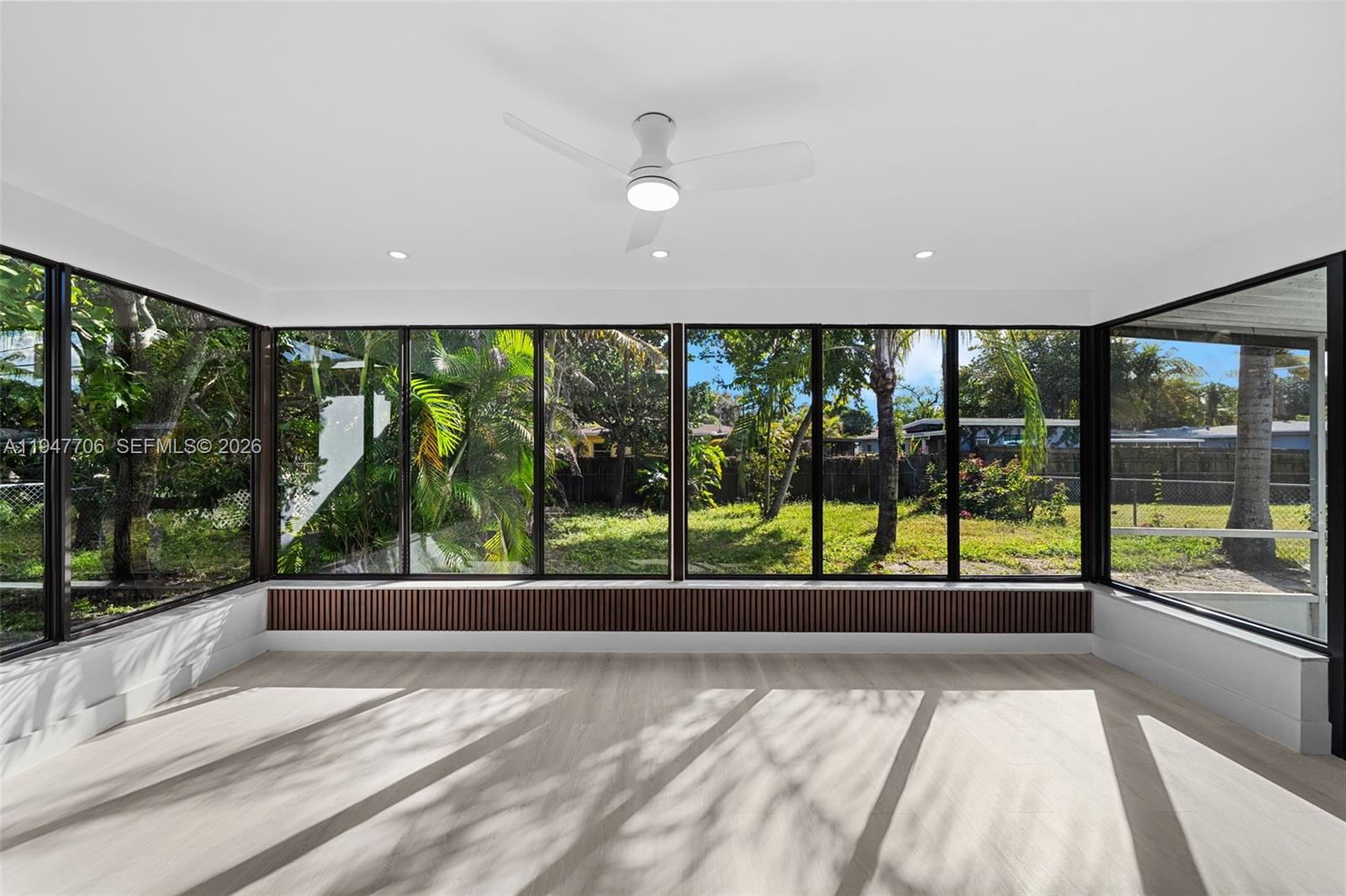 ACRES LAKE ESTATES - Residential