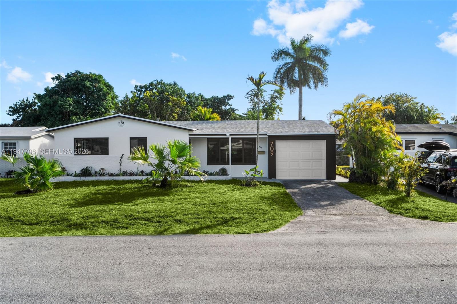 ACRES LAKE ESTATES - Residential