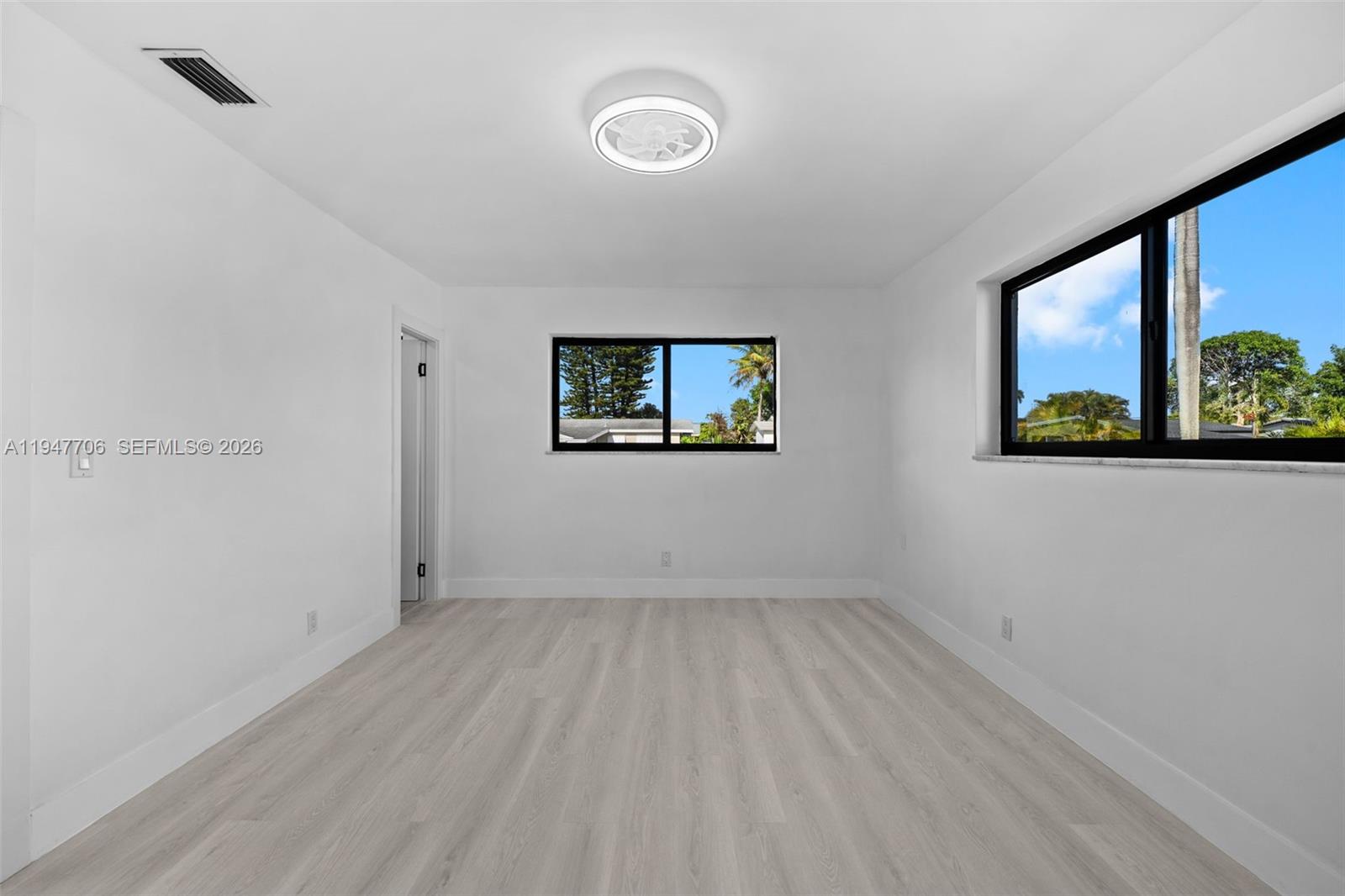 ACRES LAKE ESTATES - Residential