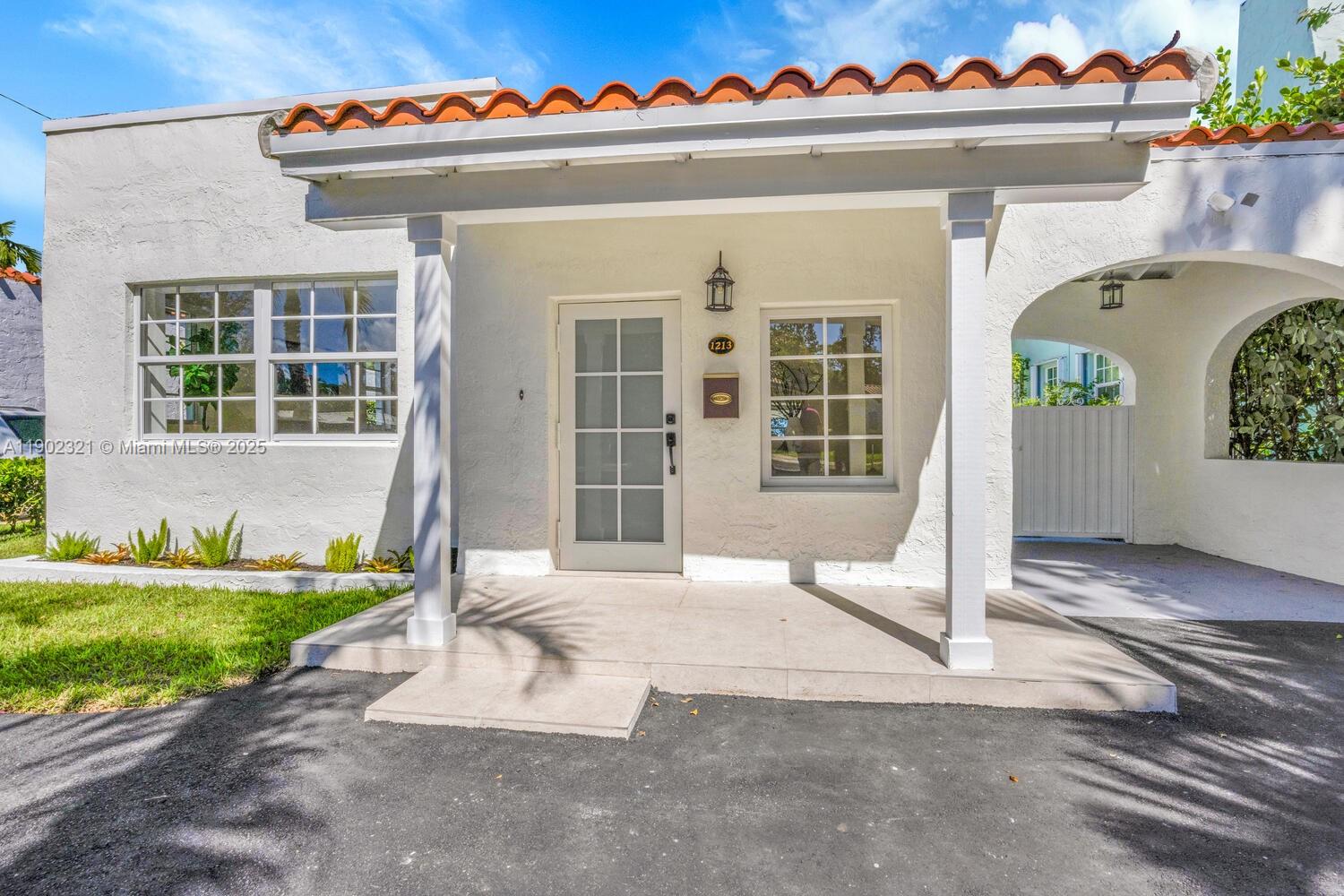 CORAL GABLES GRANADA SEC - Residential