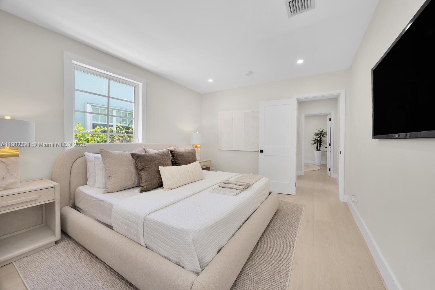 CORAL GABLES GRANADA SEC - Residential