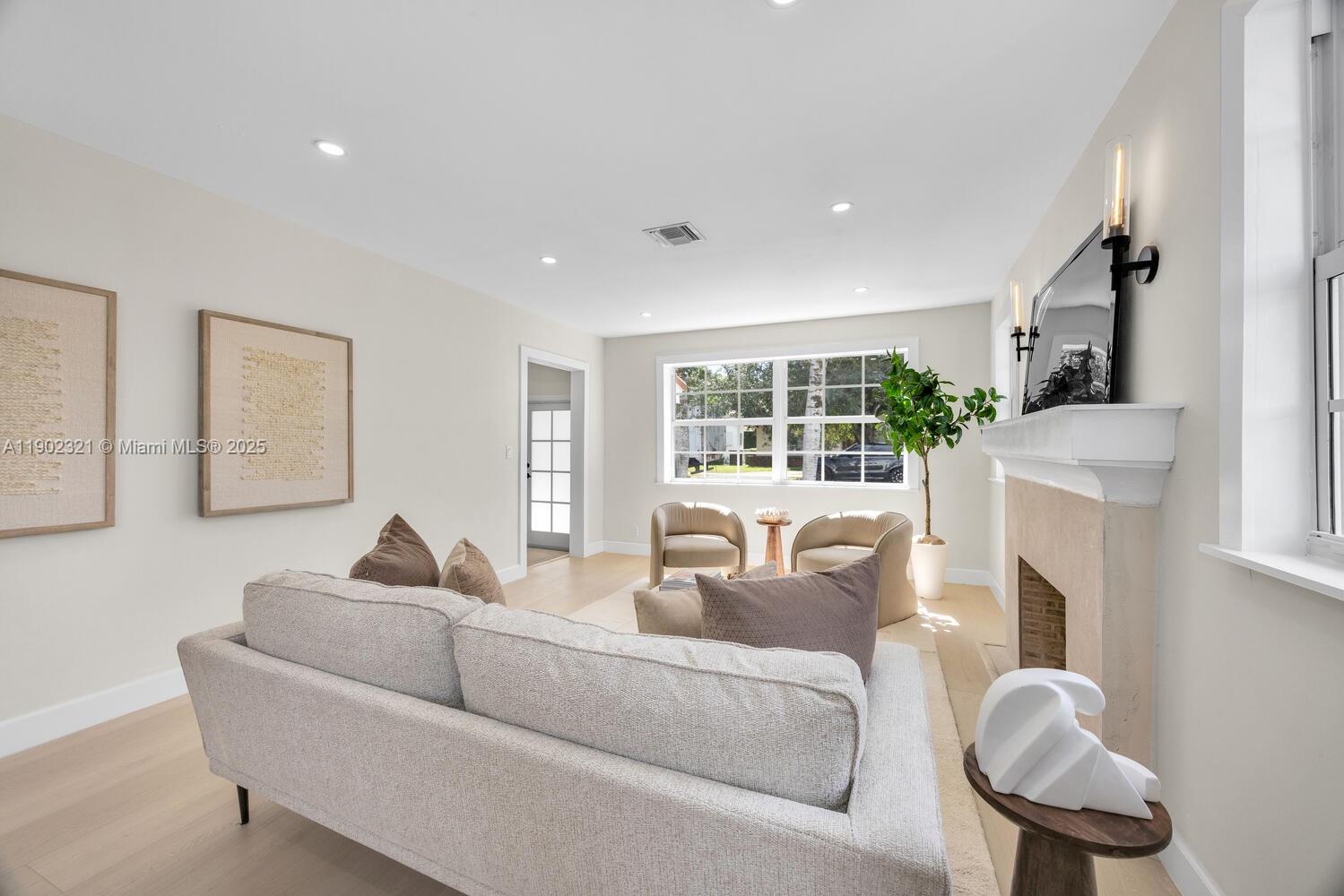 CORAL GABLES GRANADA SEC - Residential