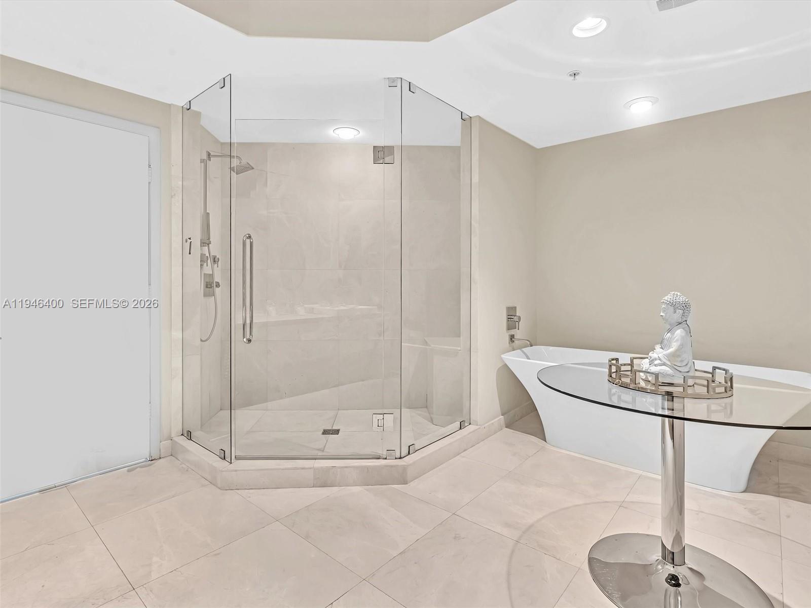 MARINA PALMS RESIDENCES N - Residential