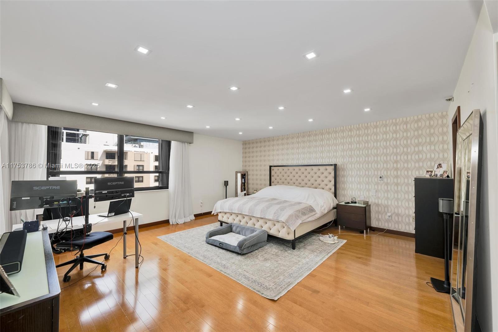 THE TIFFANY OF BAL HARBOUR - Residential