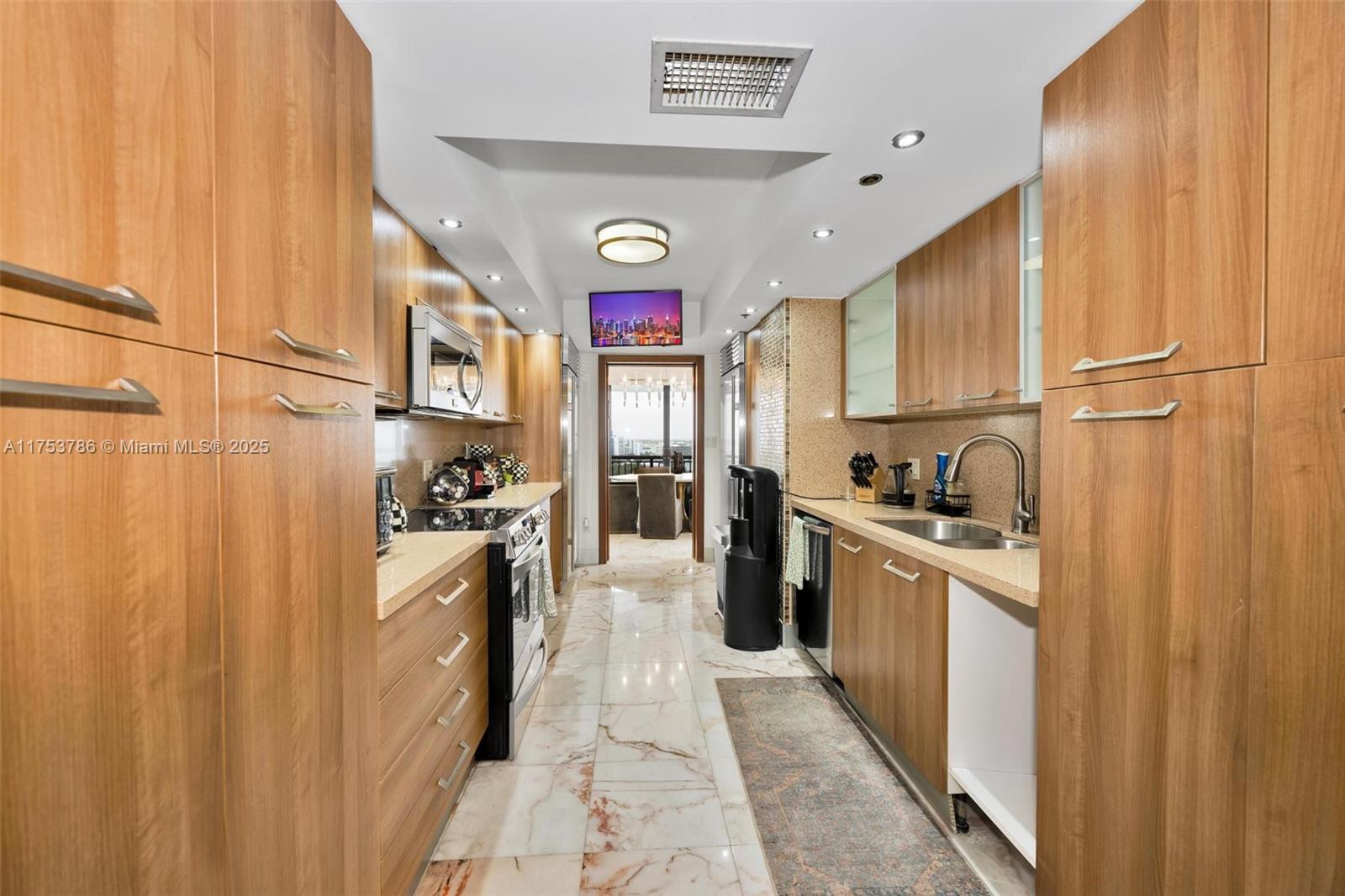 THE TIFFANY OF BAL HARBOUR - Residential