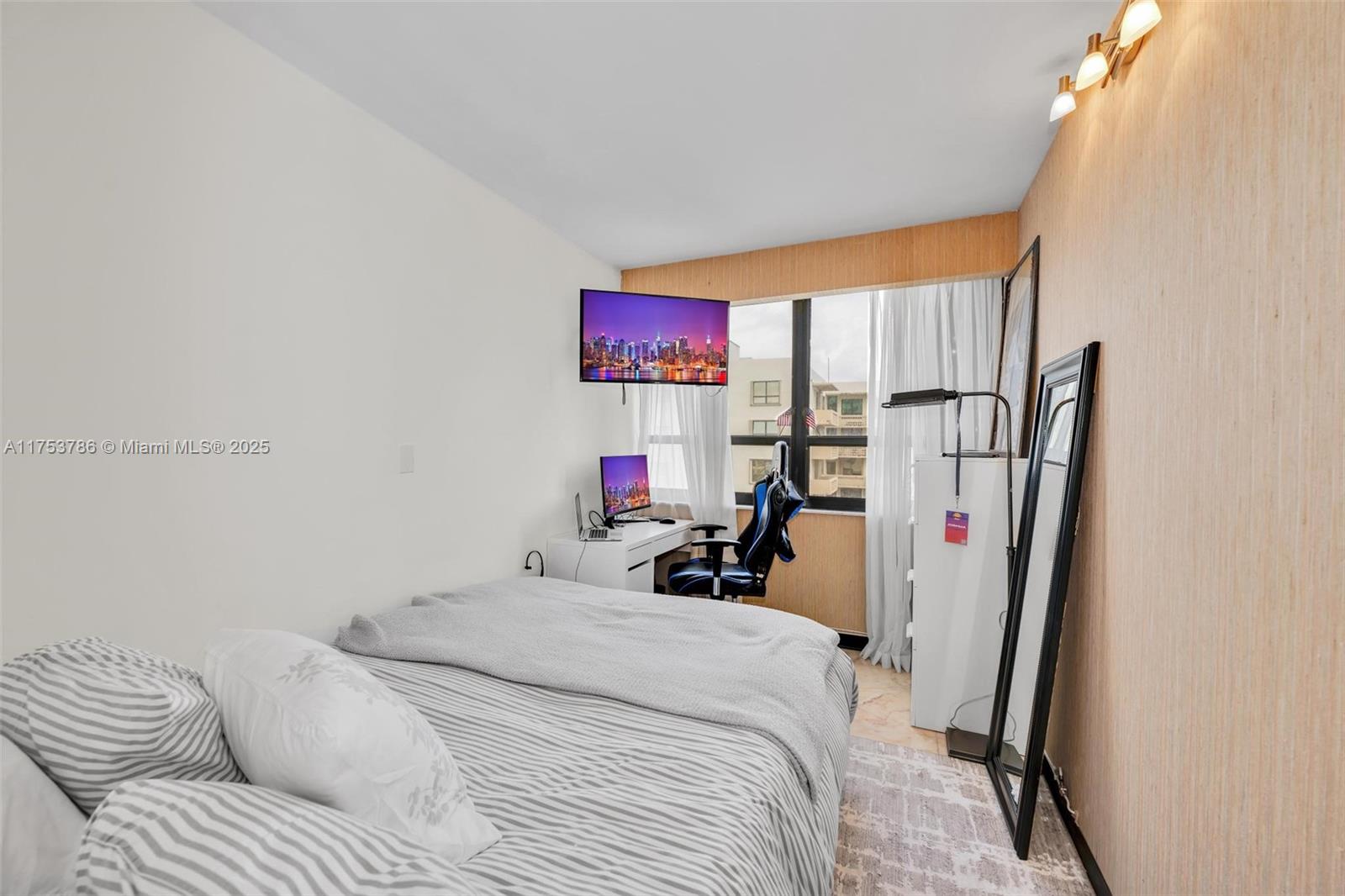 THE TIFFANY OF BAL HARBOUR - Residential