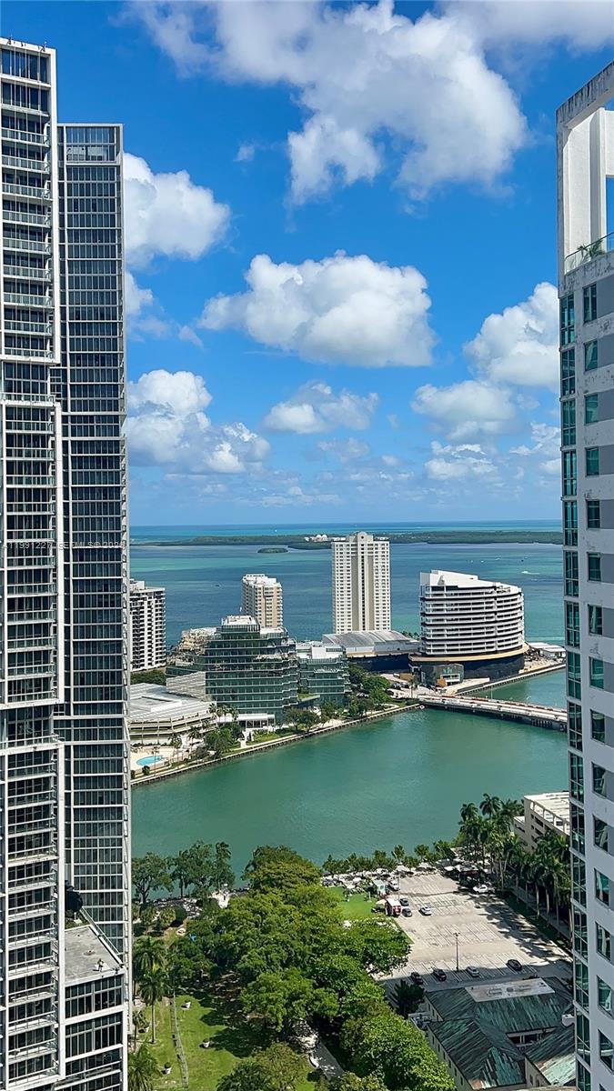 BRICKELL POINT - Residential