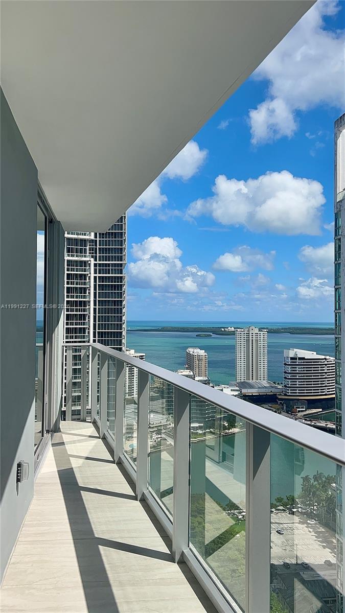 BRICKELL POINT - Residential