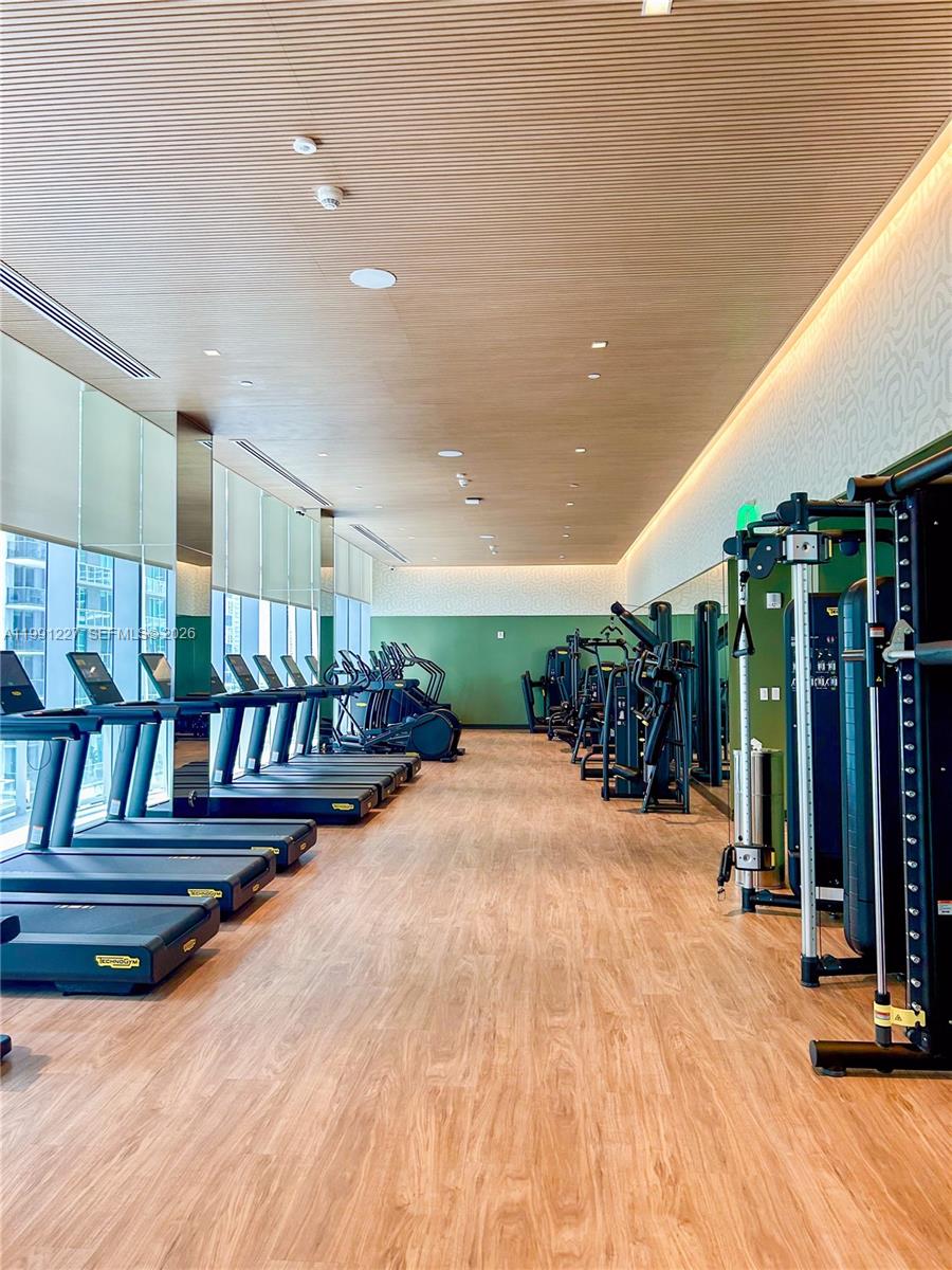 BRICKELL POINT - Residential