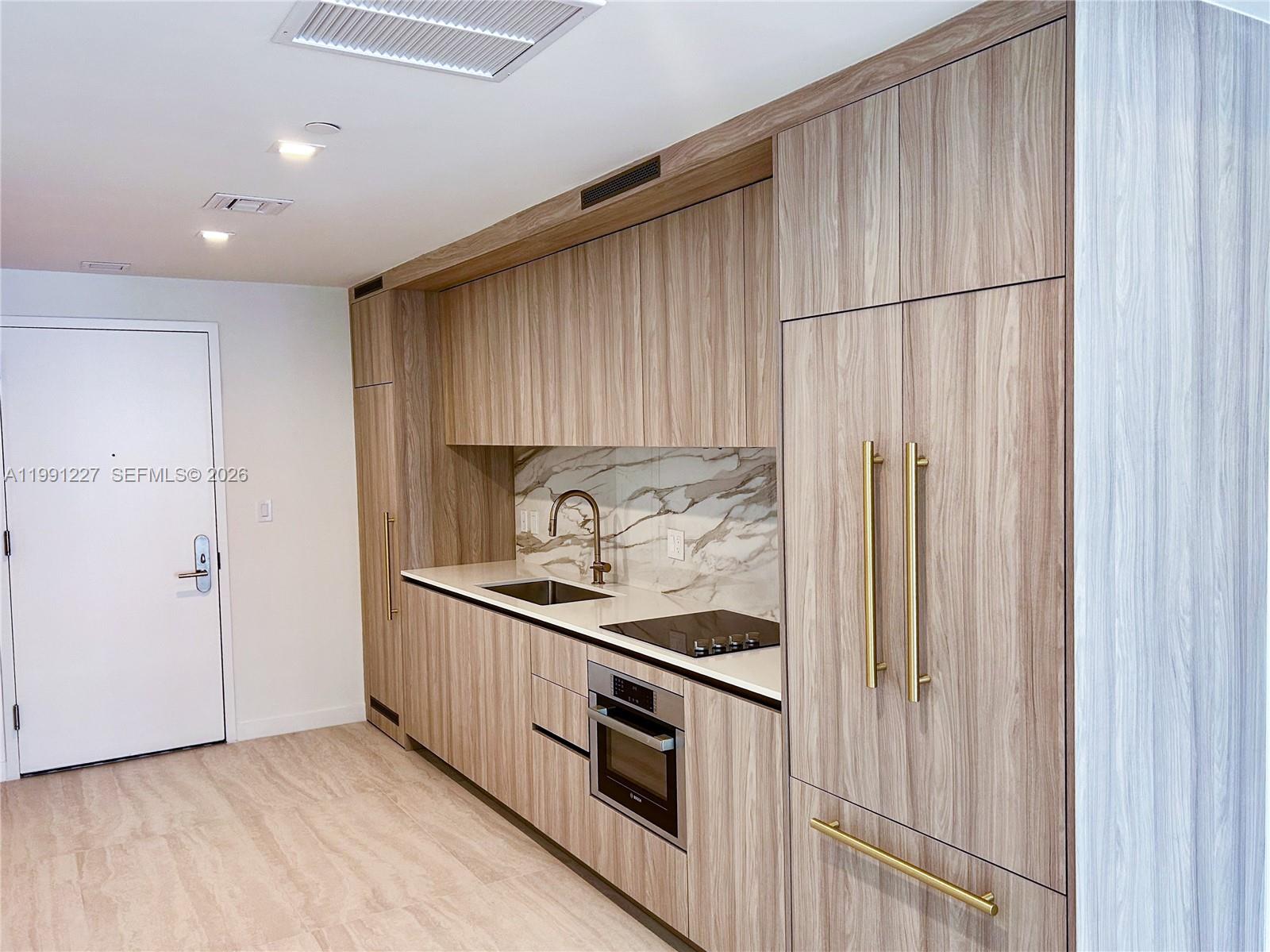 BRICKELL POINT - Residential