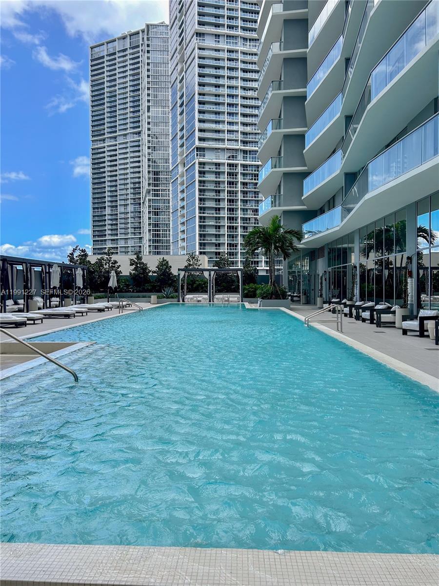 BRICKELL POINT - Residential