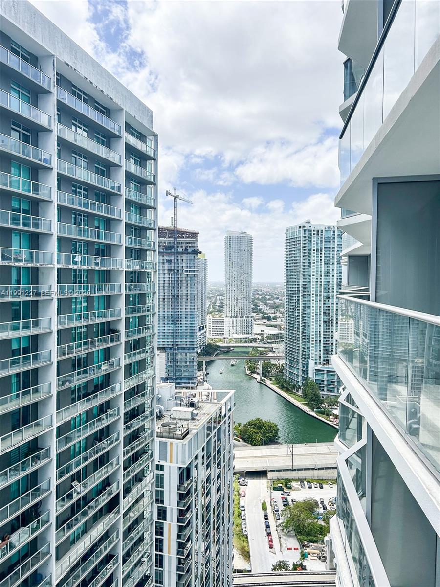 BRICKELL POINT - Residential
