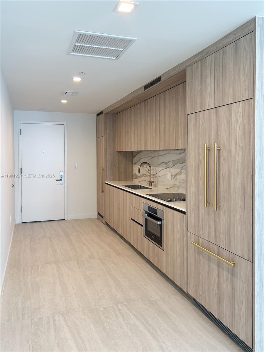 BRICKELL POINT - Residential