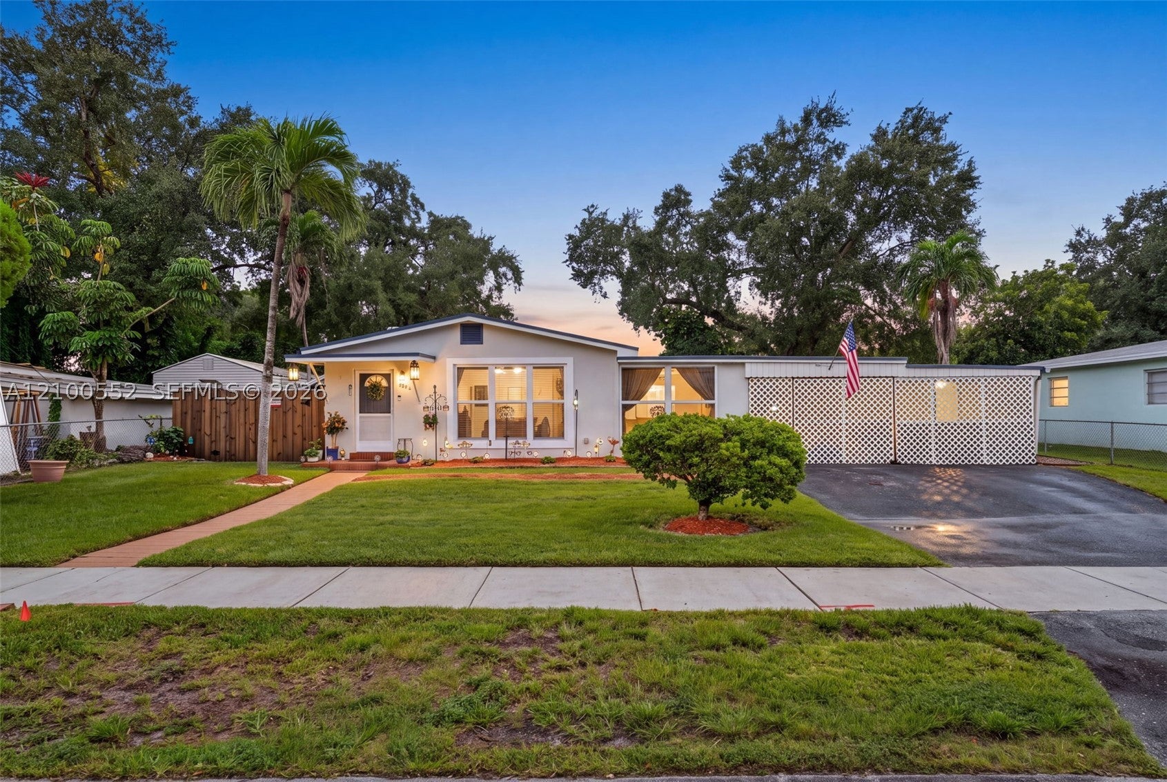 View photos, virtual tours, details... 4210 SW 32nd Ct