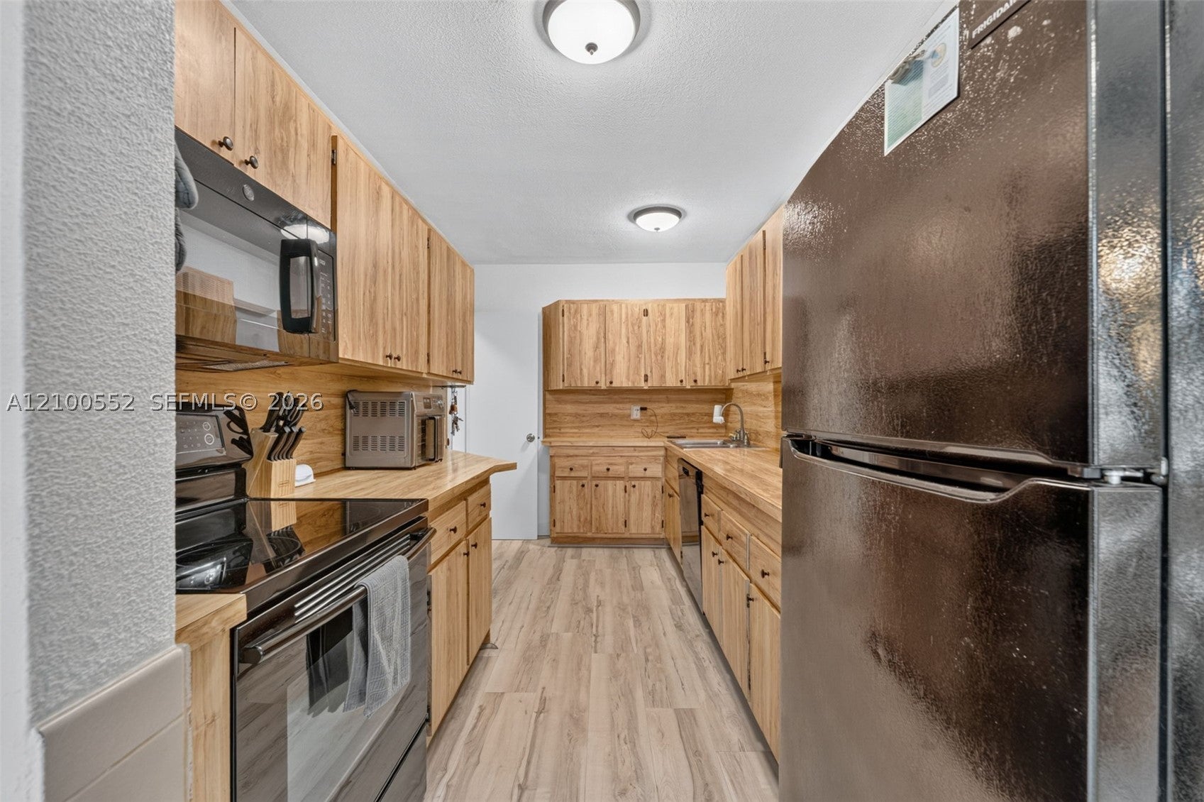 View photos, virtual tours, details... 4210 SW 32nd Ct