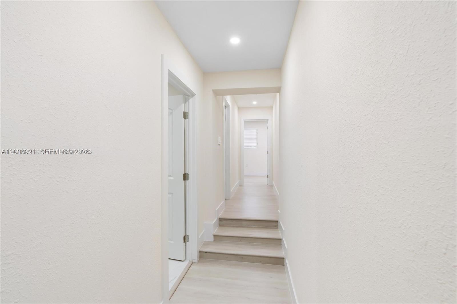 GENEVA GARDENS - Residential