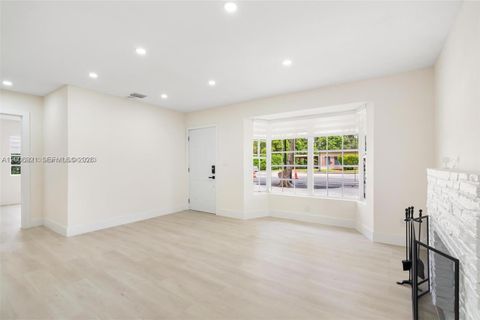 Tiny photo for 212 NW 103rd St, Miami, FL 33150 (MLS # A12006921)