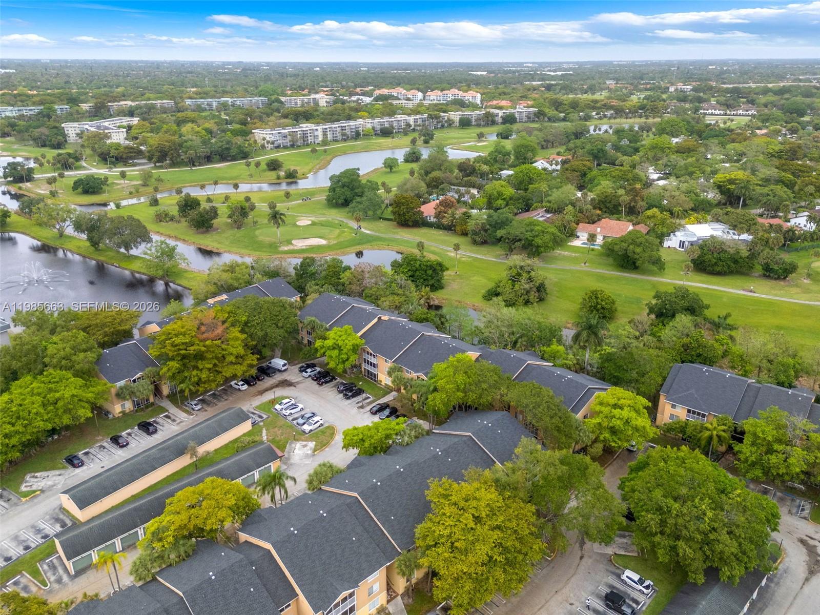 WINDWARD LAKES CONDO - Residential