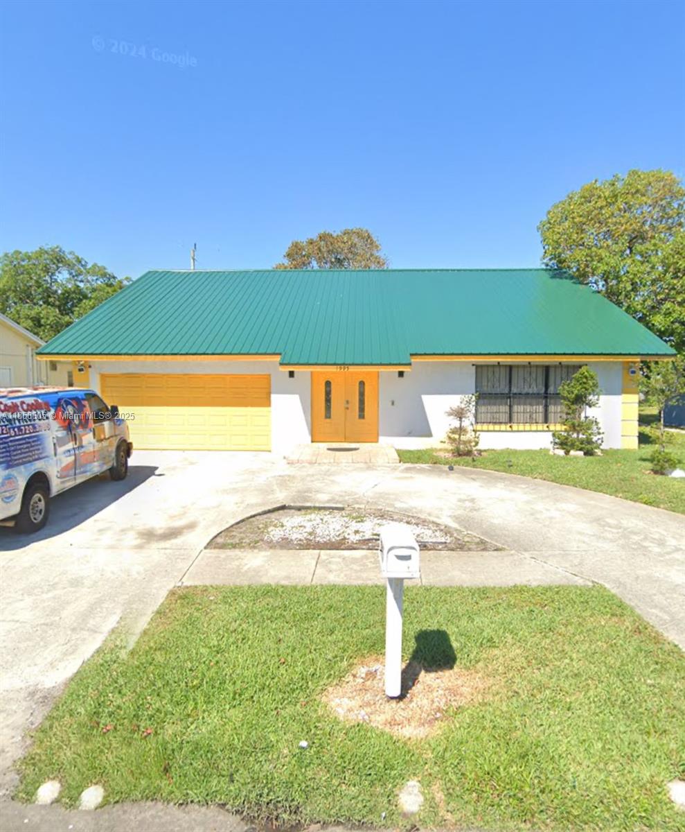 Don’t miss this charming 3-bedroom, 2-bath single-family home in the heart of Boynton Beach! Located on a quiet street, this property features a spacious yard, and plenty of natural light throughout. Just minutes from schools, shopping, dining, and I-95. Perfect for families, first-time buyers, or investors. Schedule your showing today!