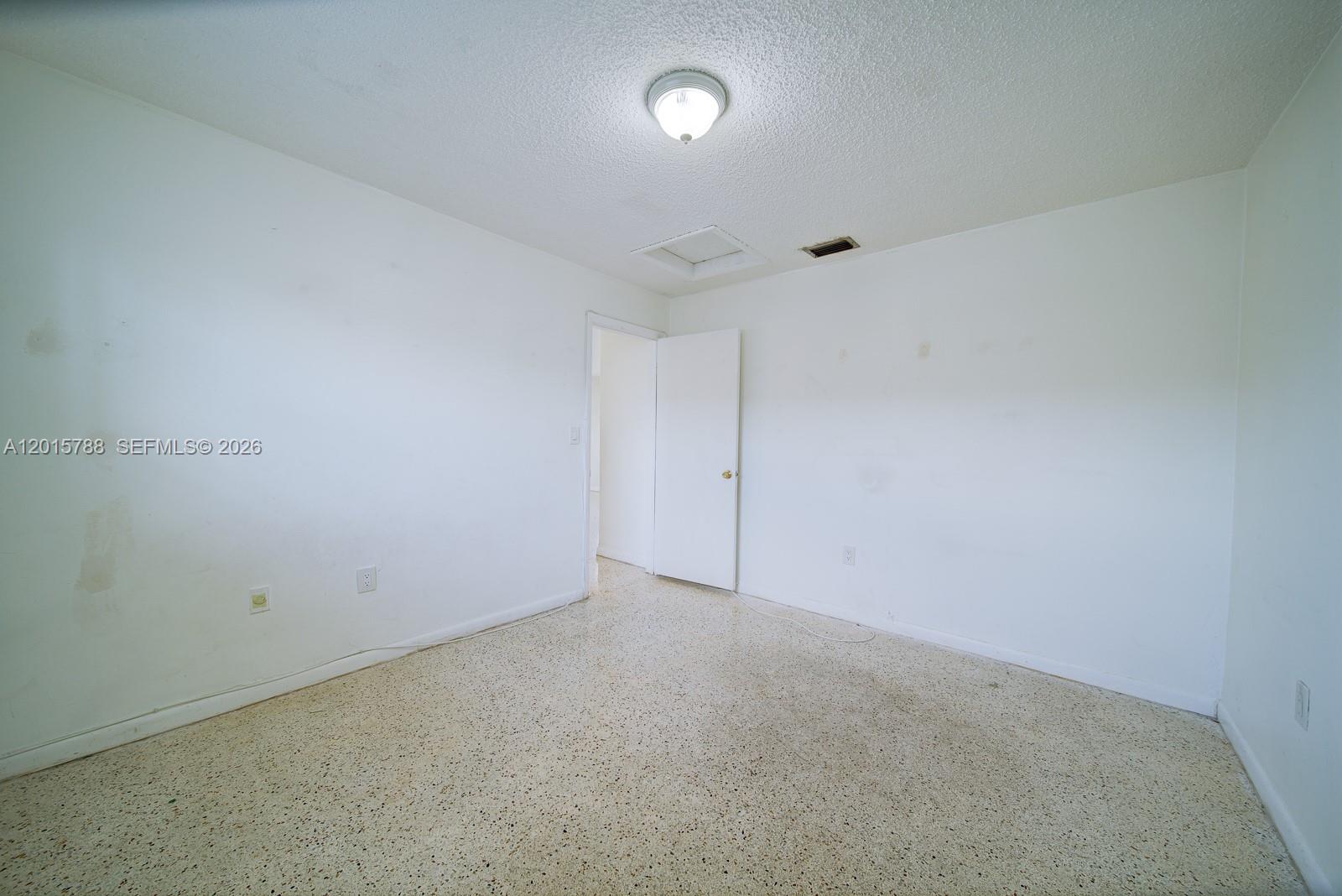 CORAL TERRACE SEC 2 - Residential Income