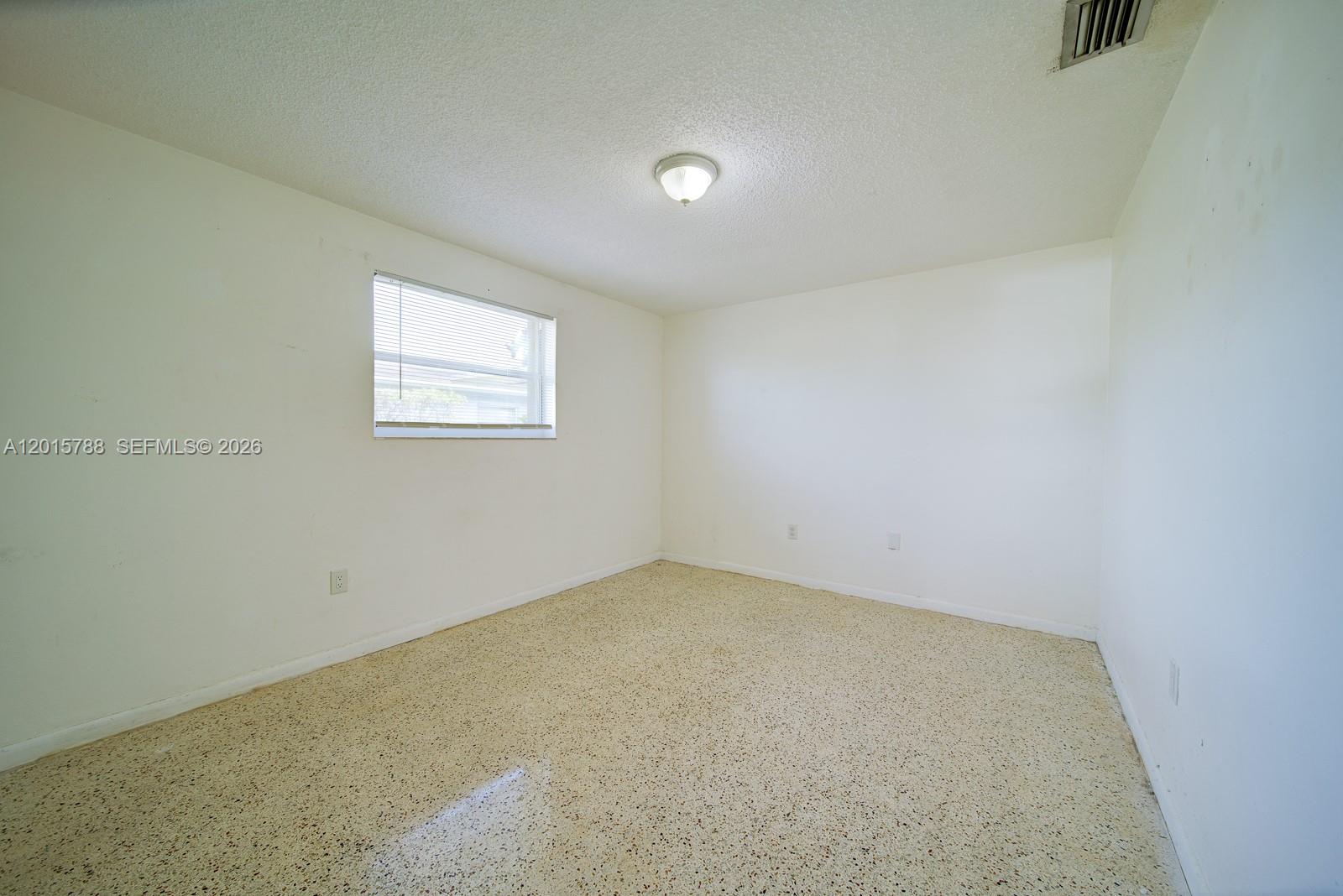 CORAL TERRACE SEC 2 - Residential Income